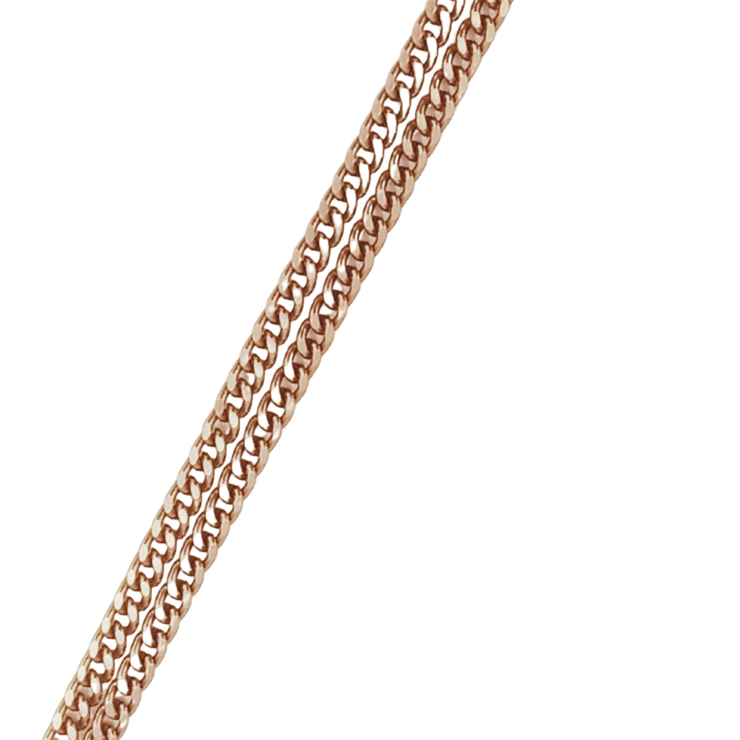 Akinių grandinėlė dovanų pakuotėje