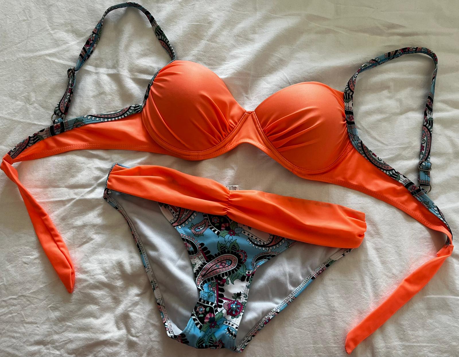 Naisten bikinit
