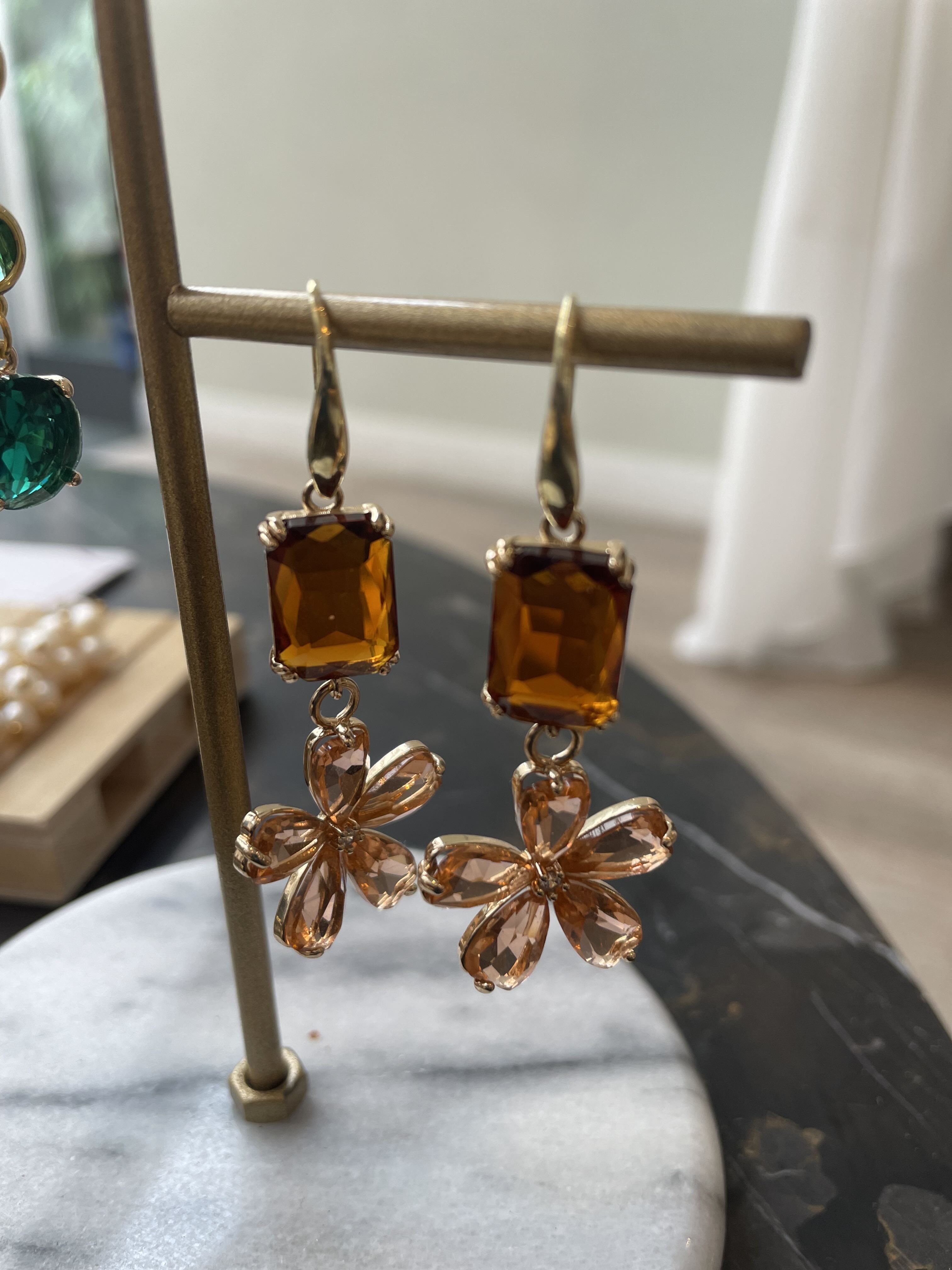 FIONA - Boucles d’oreilles pendantes avec cristaux