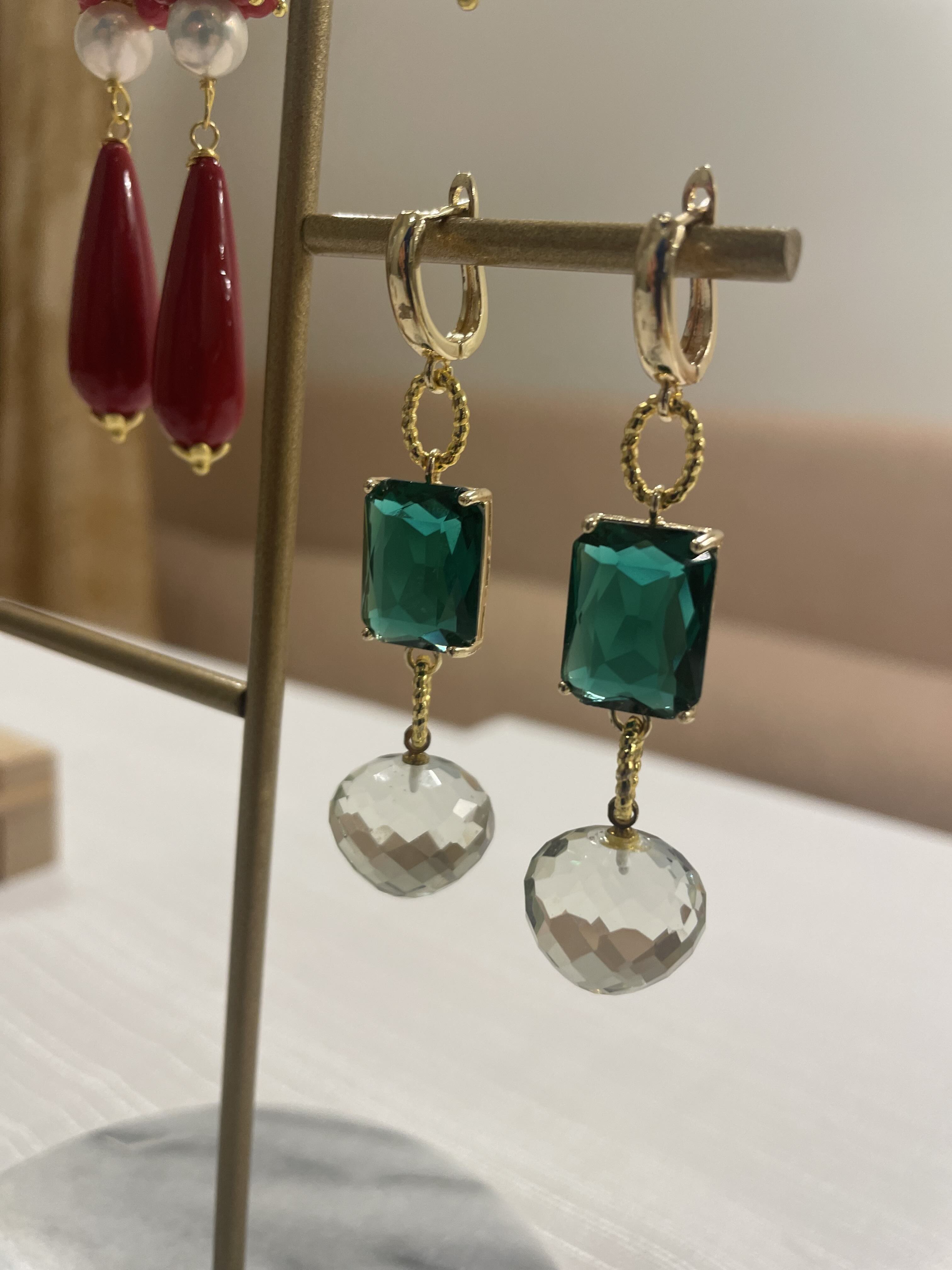 LUCIA - Boucles d’oreilles pendantes pour cérémonie avec cristaux.