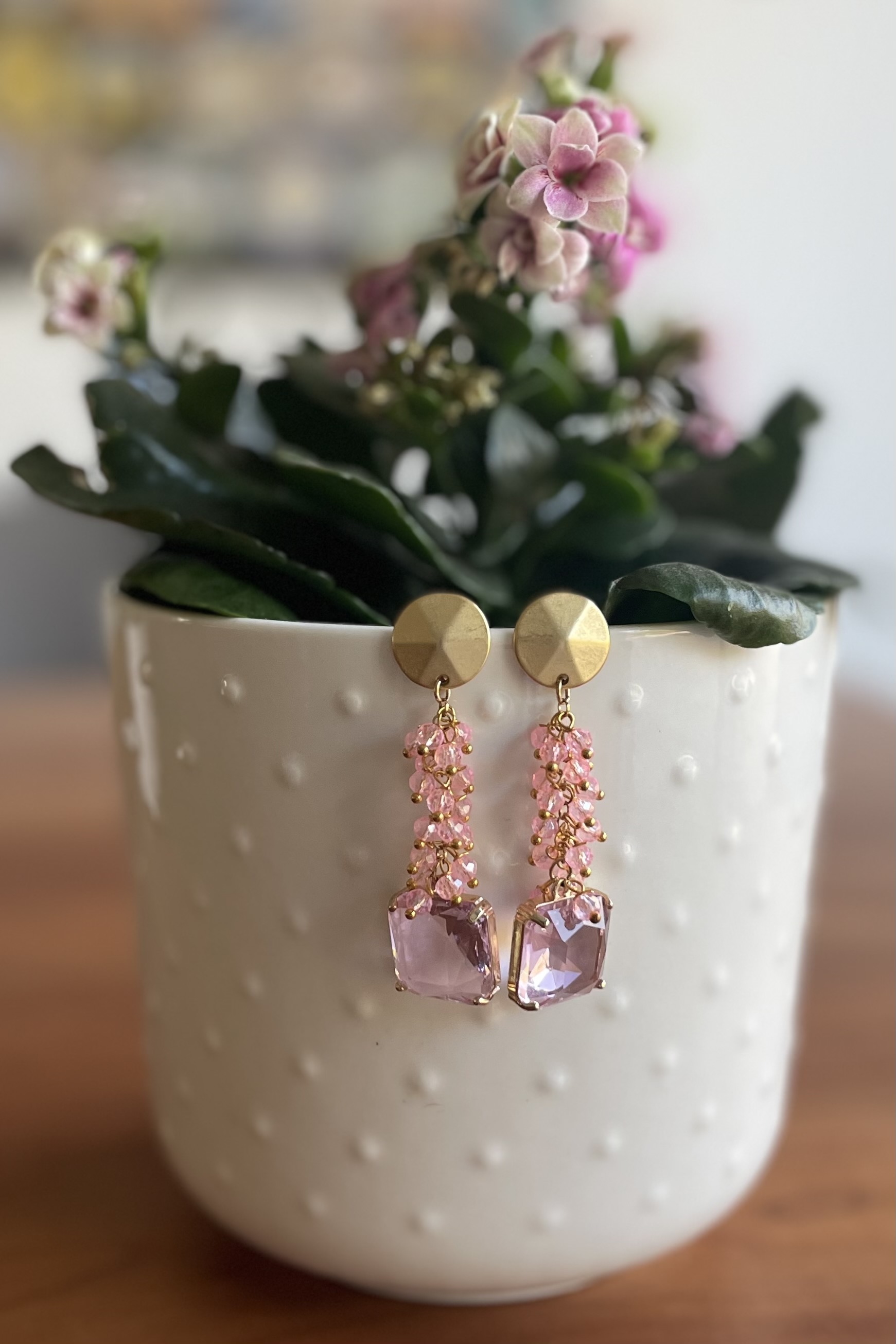 CHICCA - Boucles d`oreille pendantes avec cristaux roses