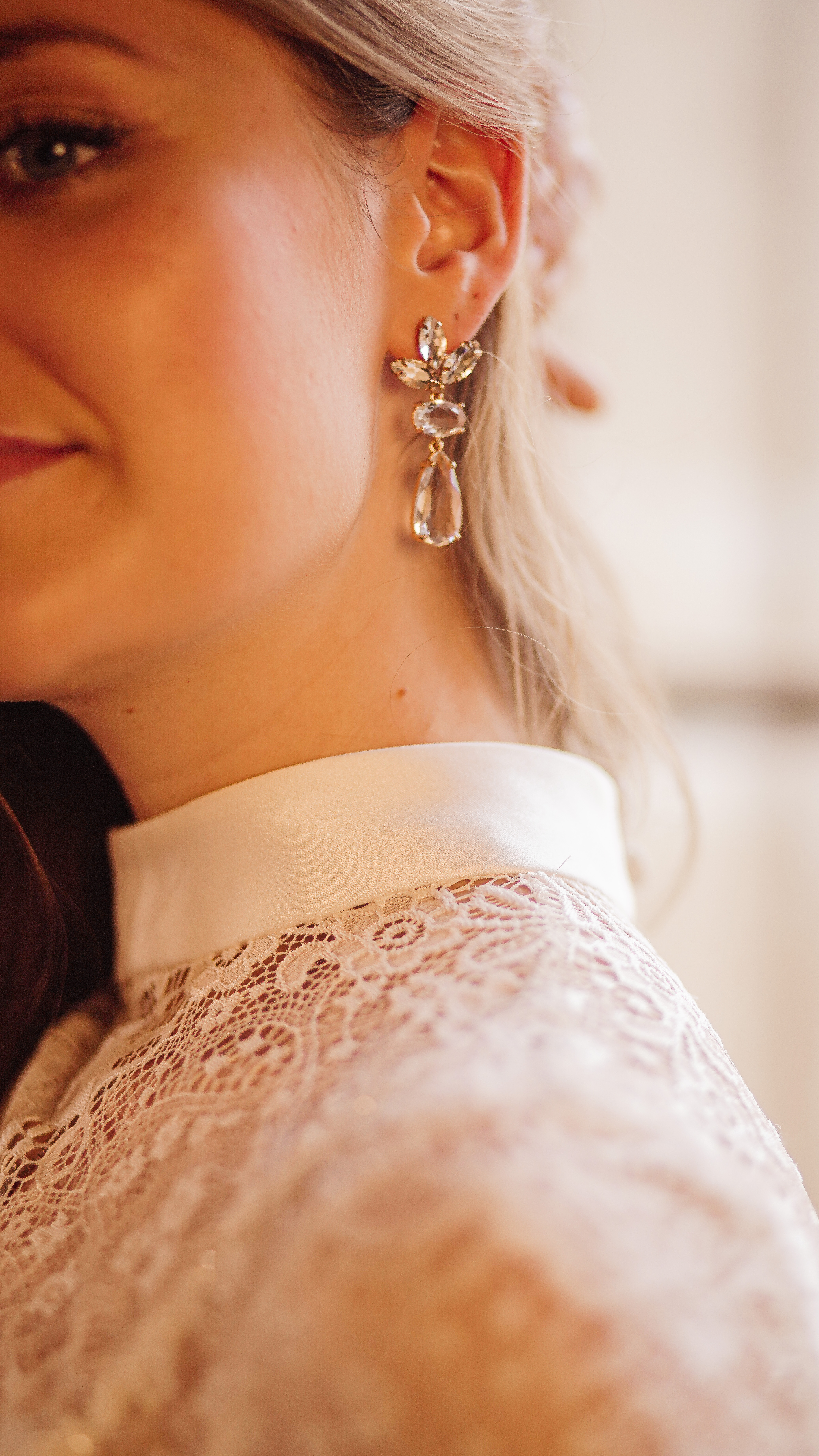 ELENA - Boucles d’oreilles pendantes avec cristaux