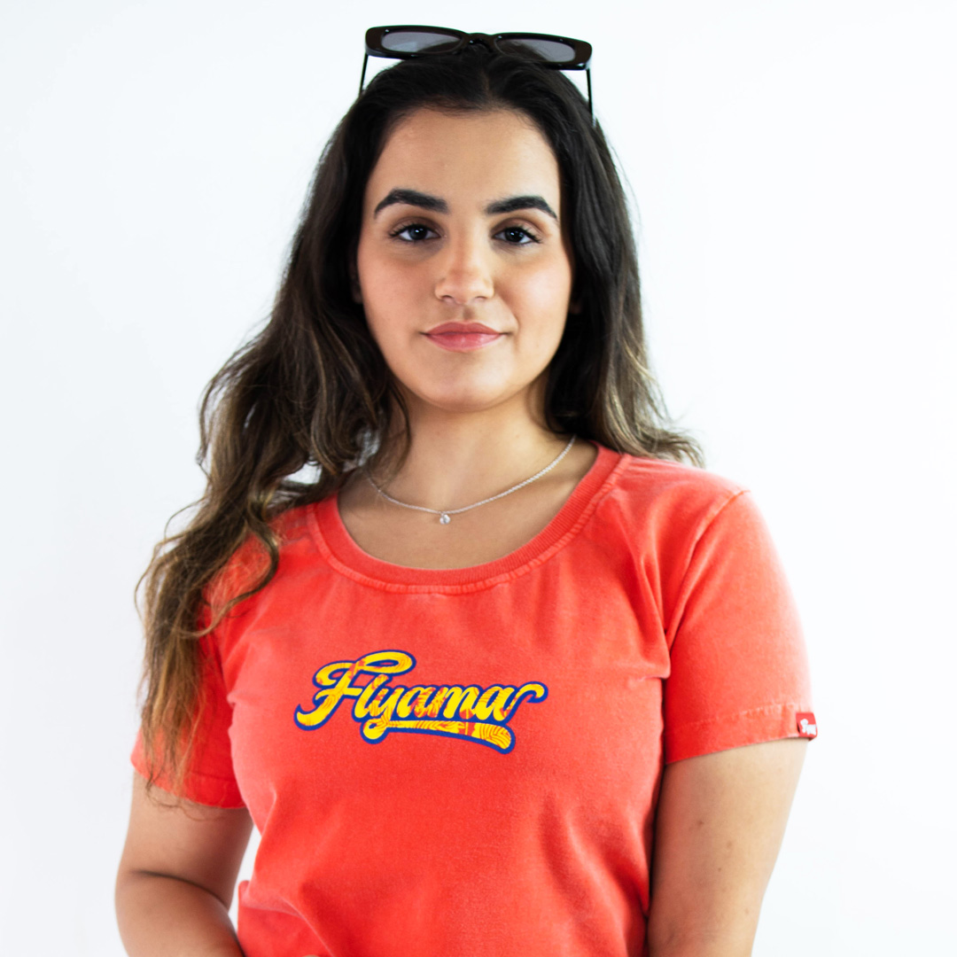 Camiseta Babylook Flyama Estonada - Logo Floral 