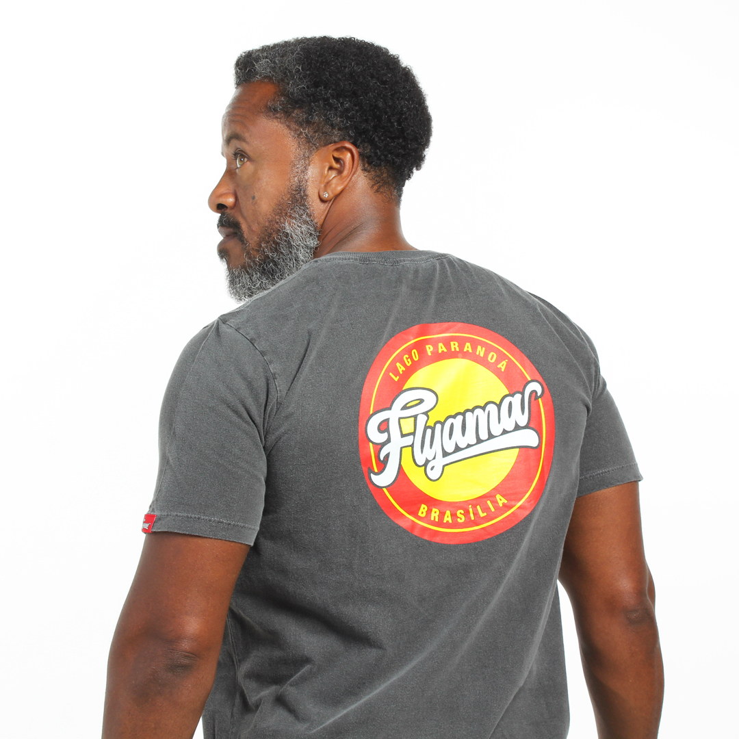 Camiseta Flyama Estonada - Logo Vermelho