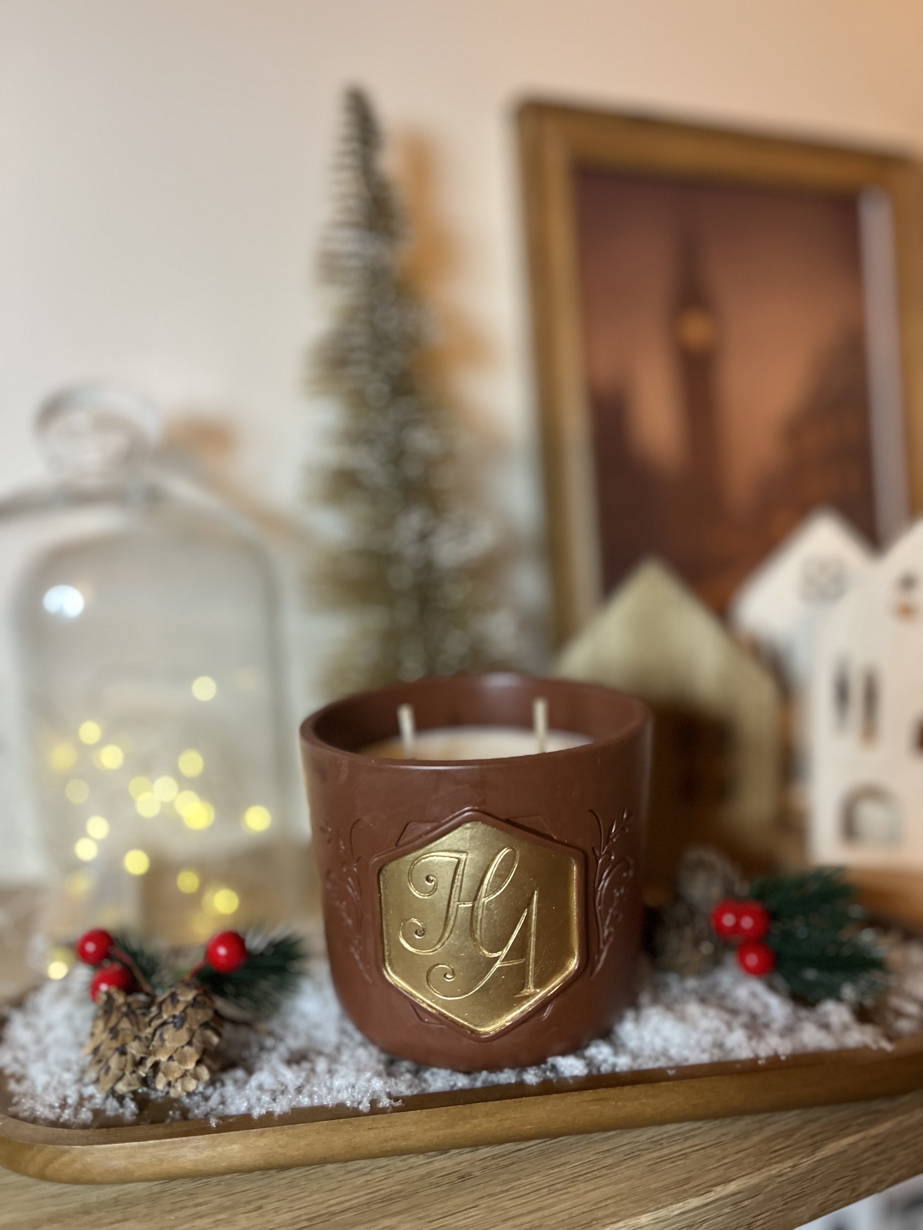 Bougie Signature Couleur cassis - Baie d'hiver