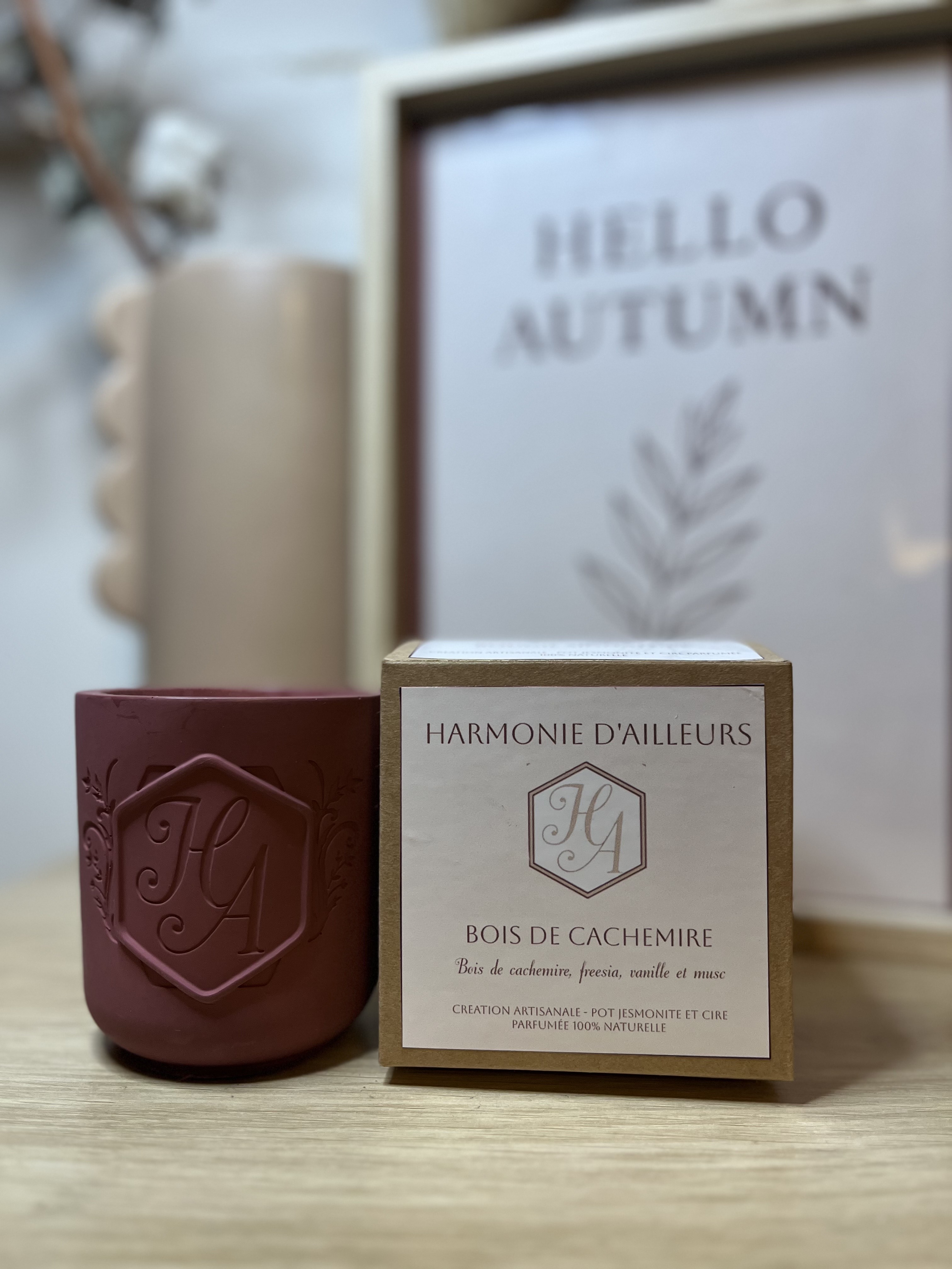 Bougie Signature - Bois de cachemire - Couleur Prune - 180g