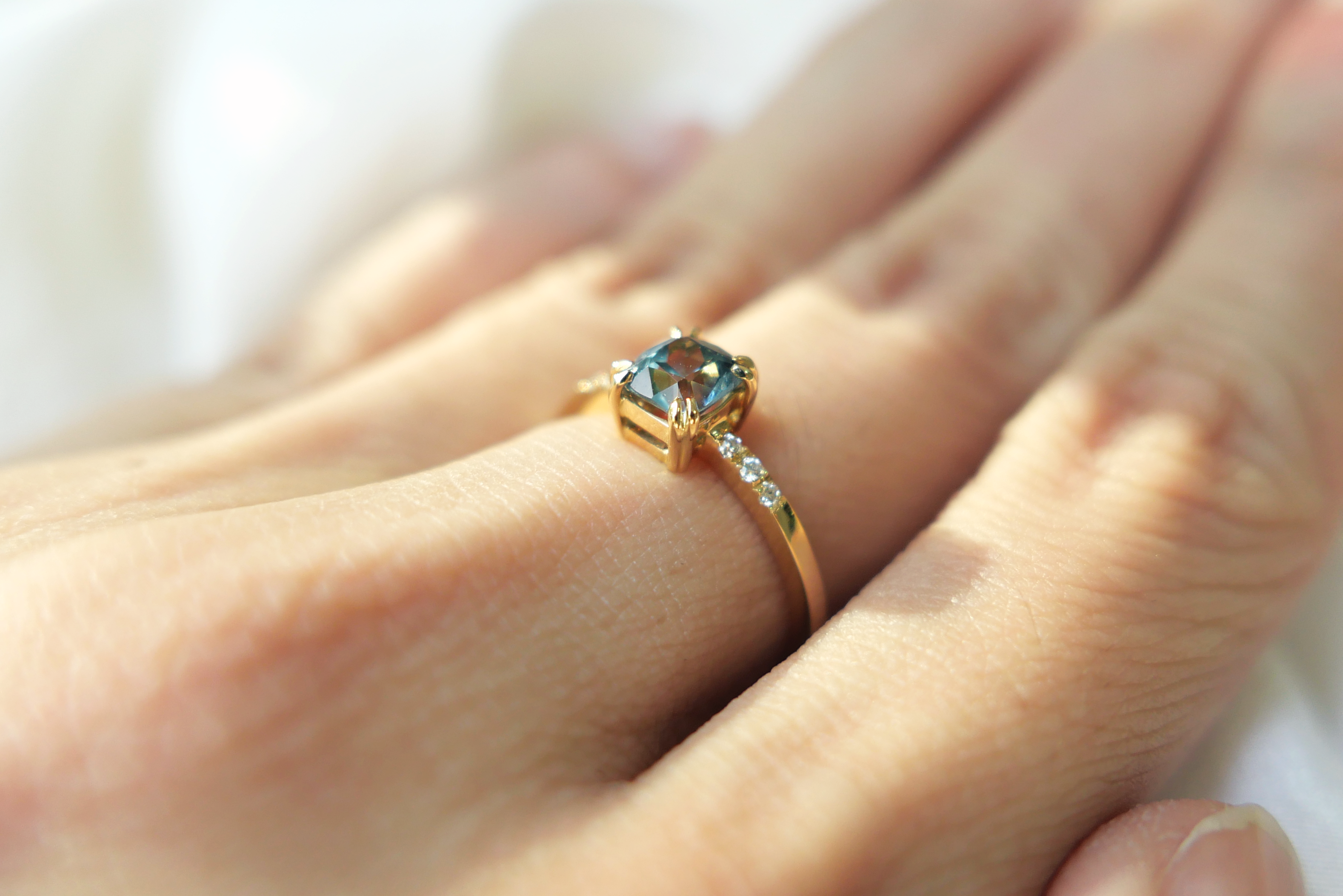 Teal Sapphire with Double Claw Prongs Ring
