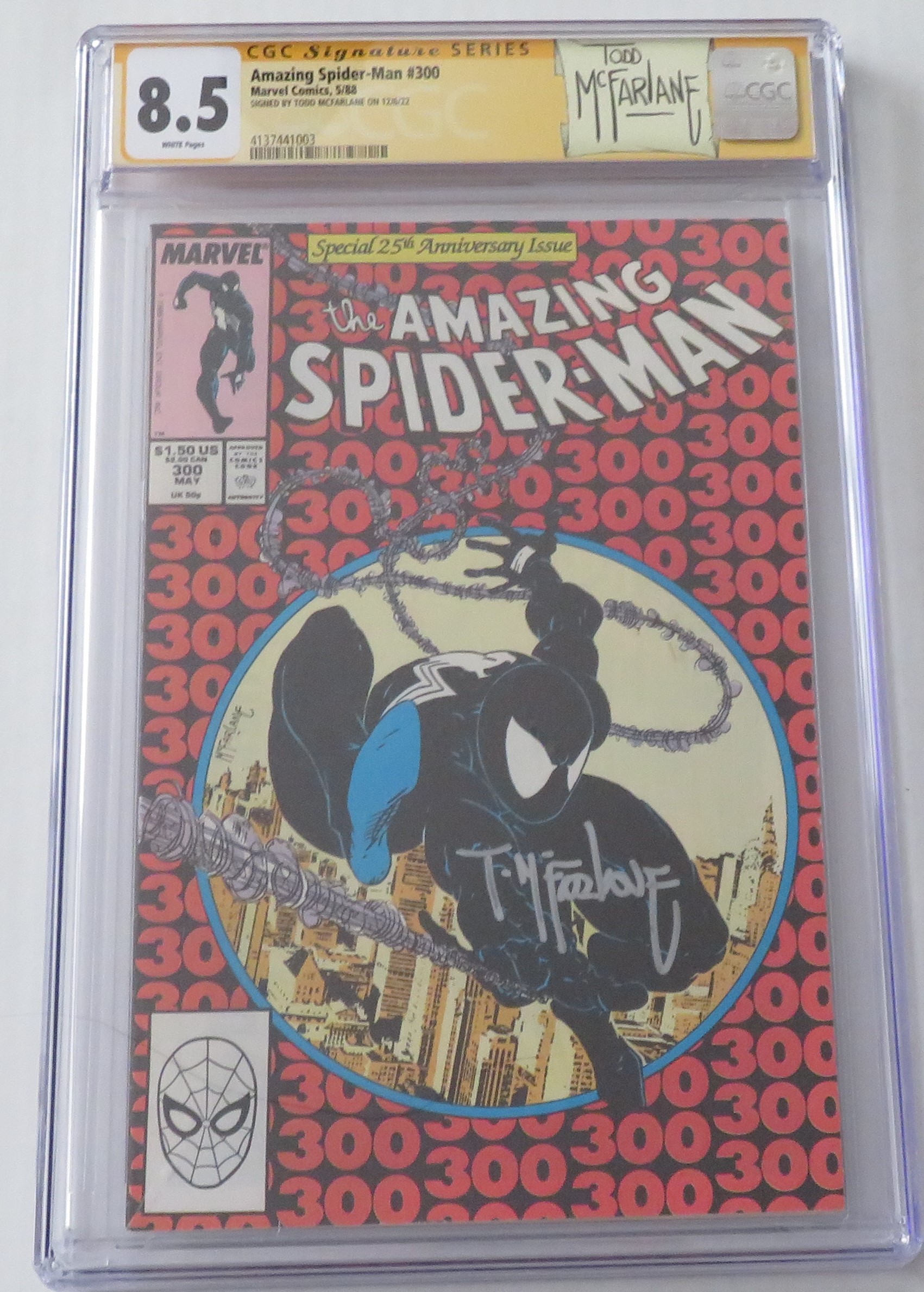 Amazing Spiderman 300 CGC 8.5 Signed by Todd Macfarlane!