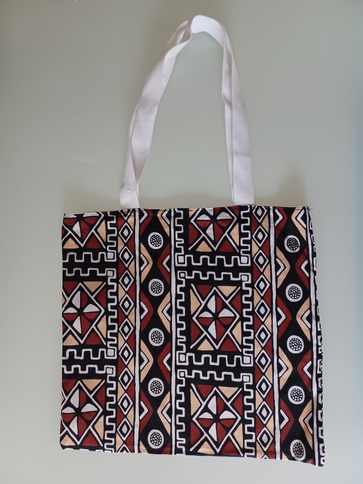 Tote bag