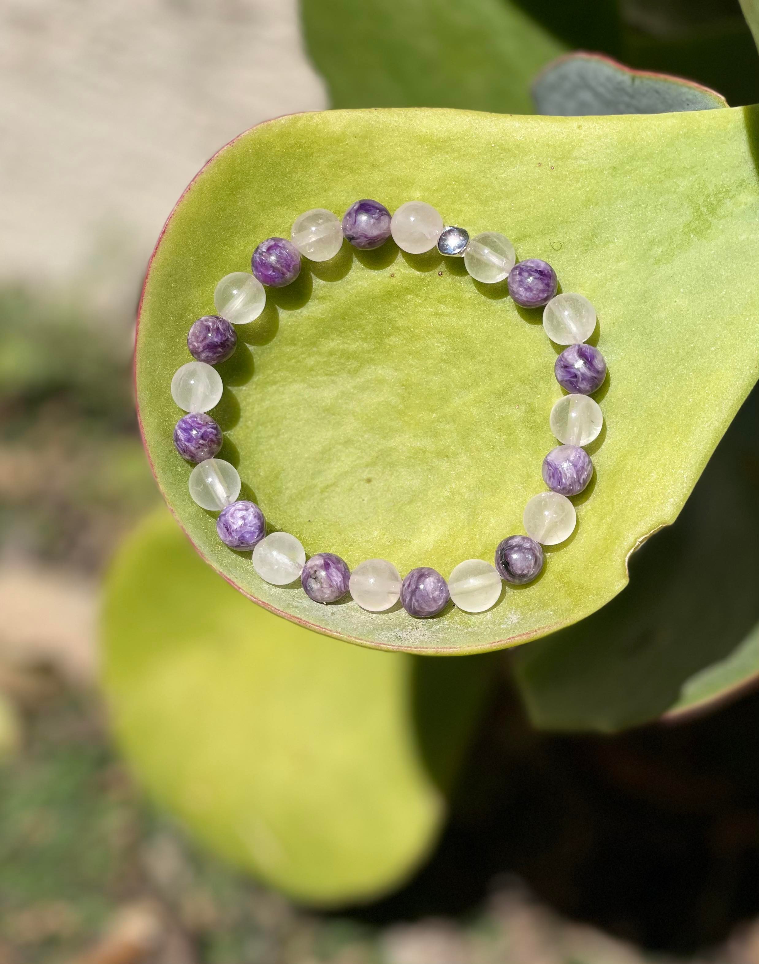 Bracelet énergétique en pierres naturelles Charoïte et Quartz rose