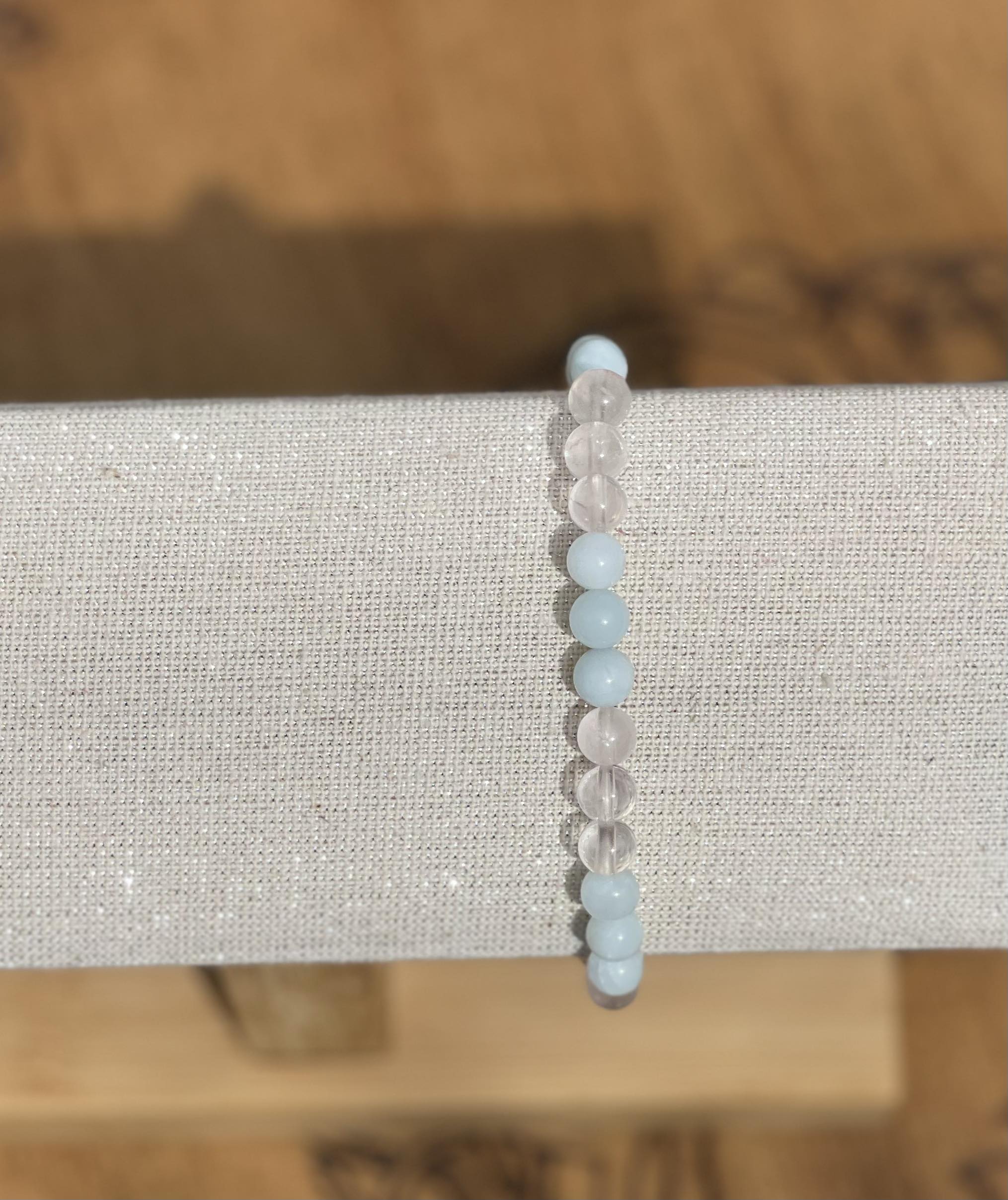 Bracelet énergétique de pierres naturelles Aigue marine et Quartz rose