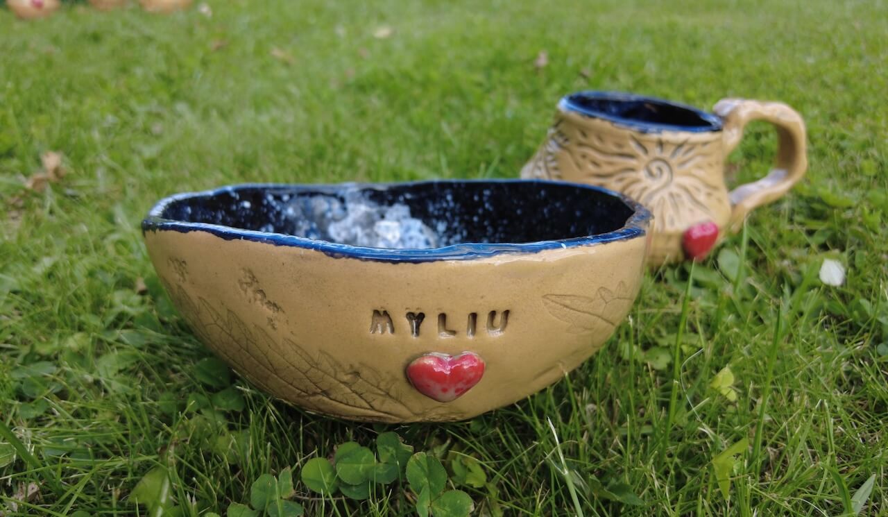 Puodelio ir dubenėlio rinkinys "Myliu, Jaučiu, Gyvenu, Svajoju"