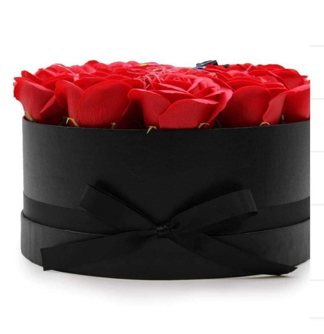 Red Soap flowers in round box