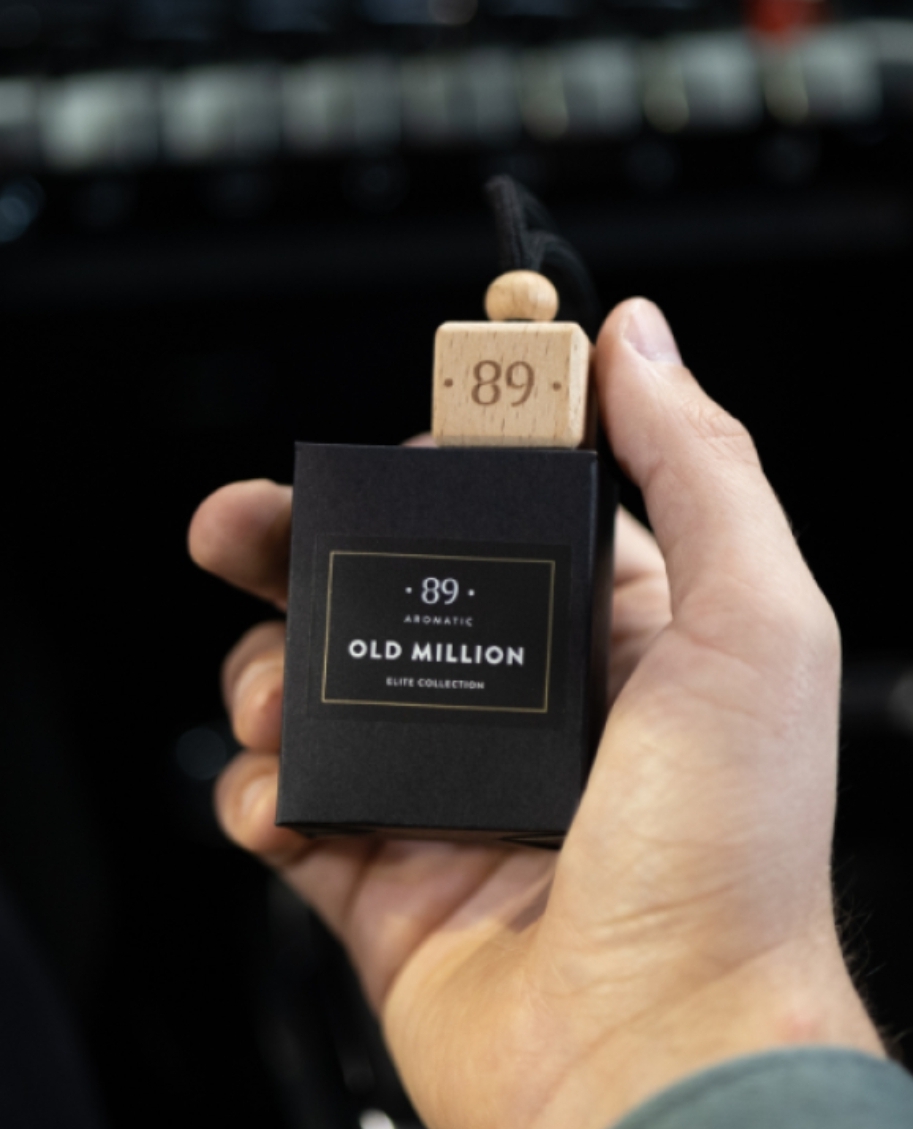 Hanging Glass Air Freshener  8ml