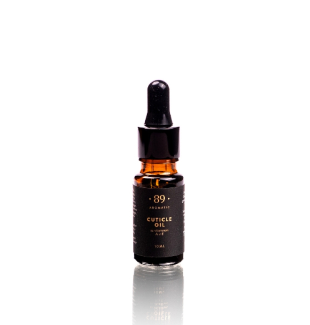Oil for nails and cuticles