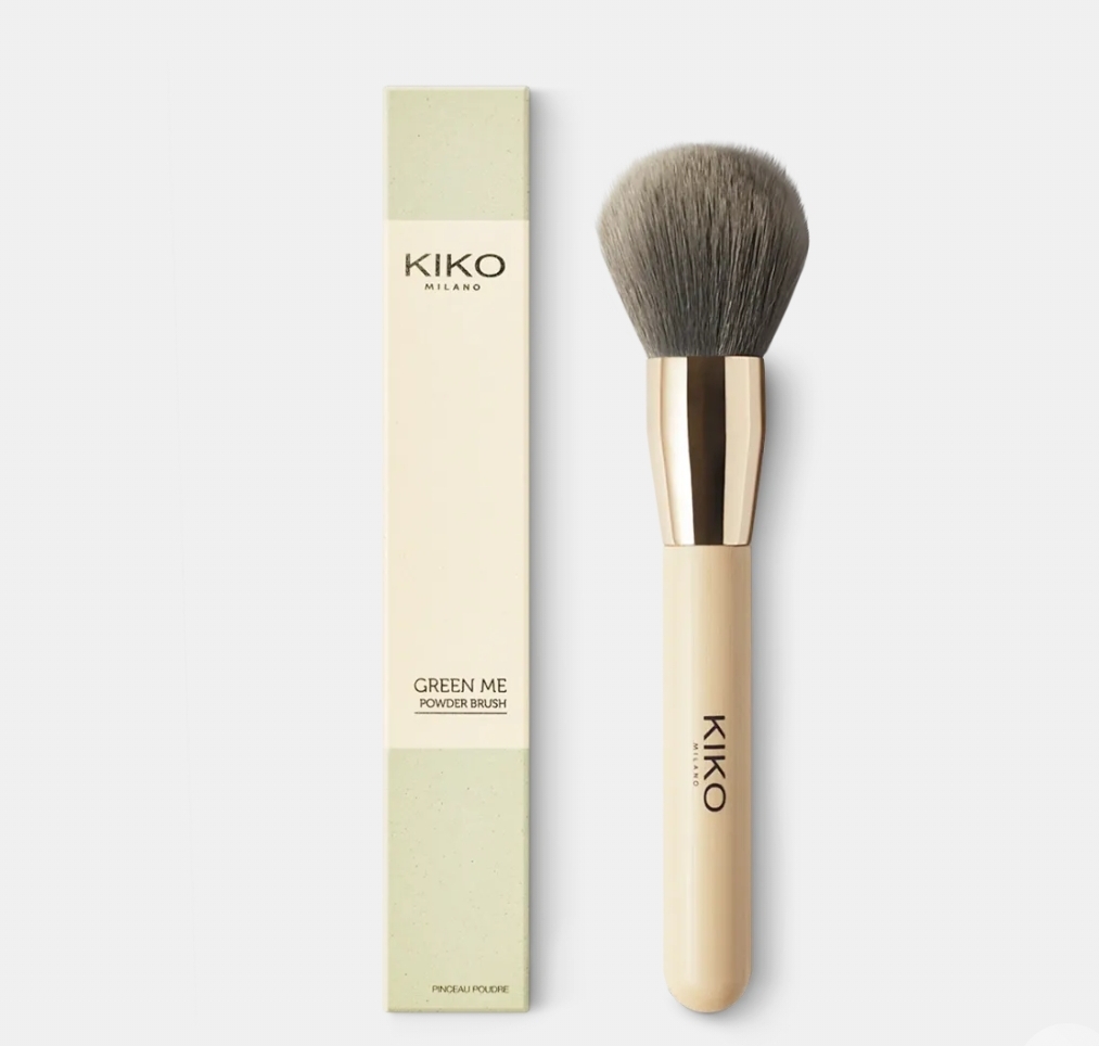 Face powder brush