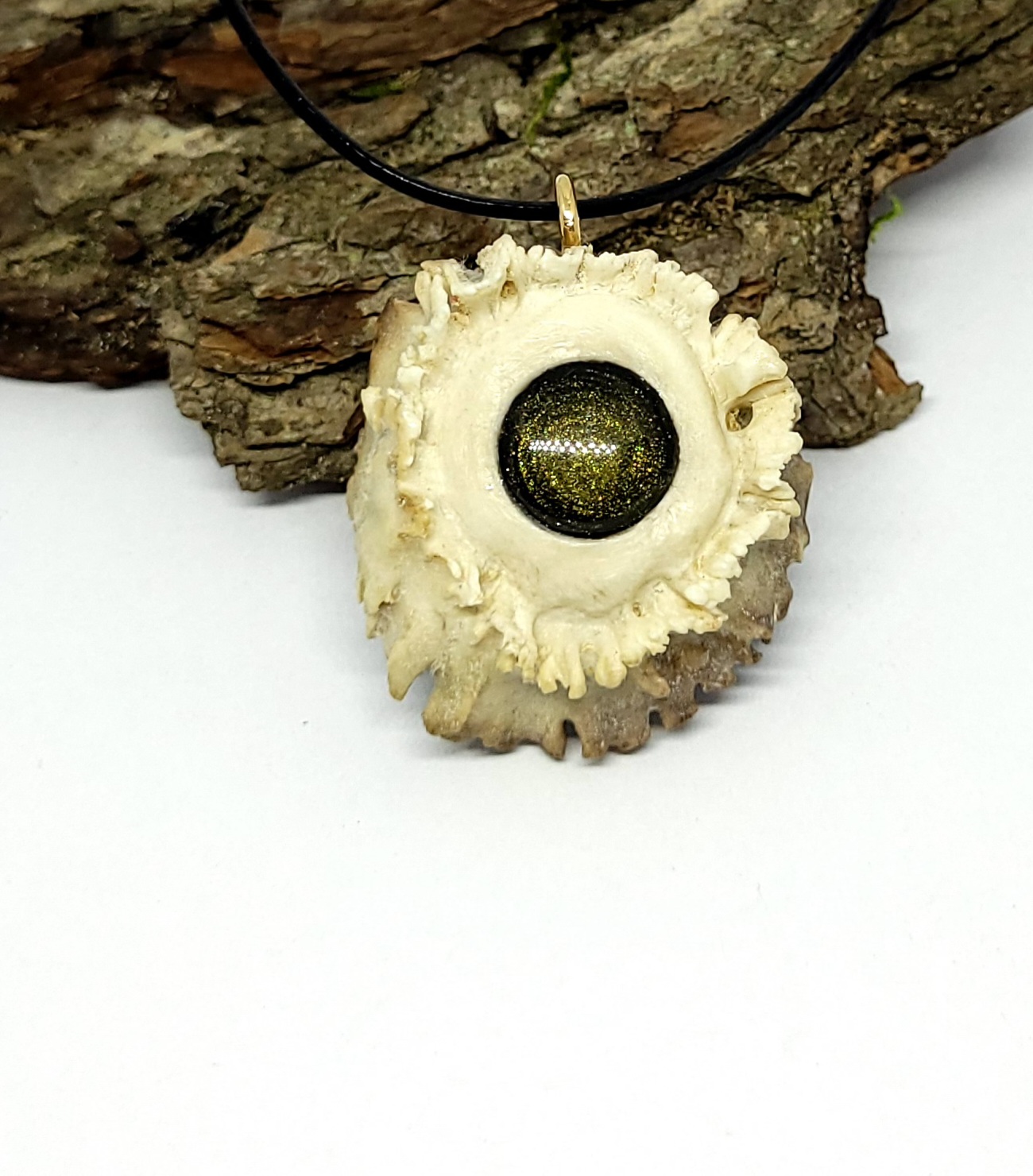 Kaklo papuošalas / Necklace