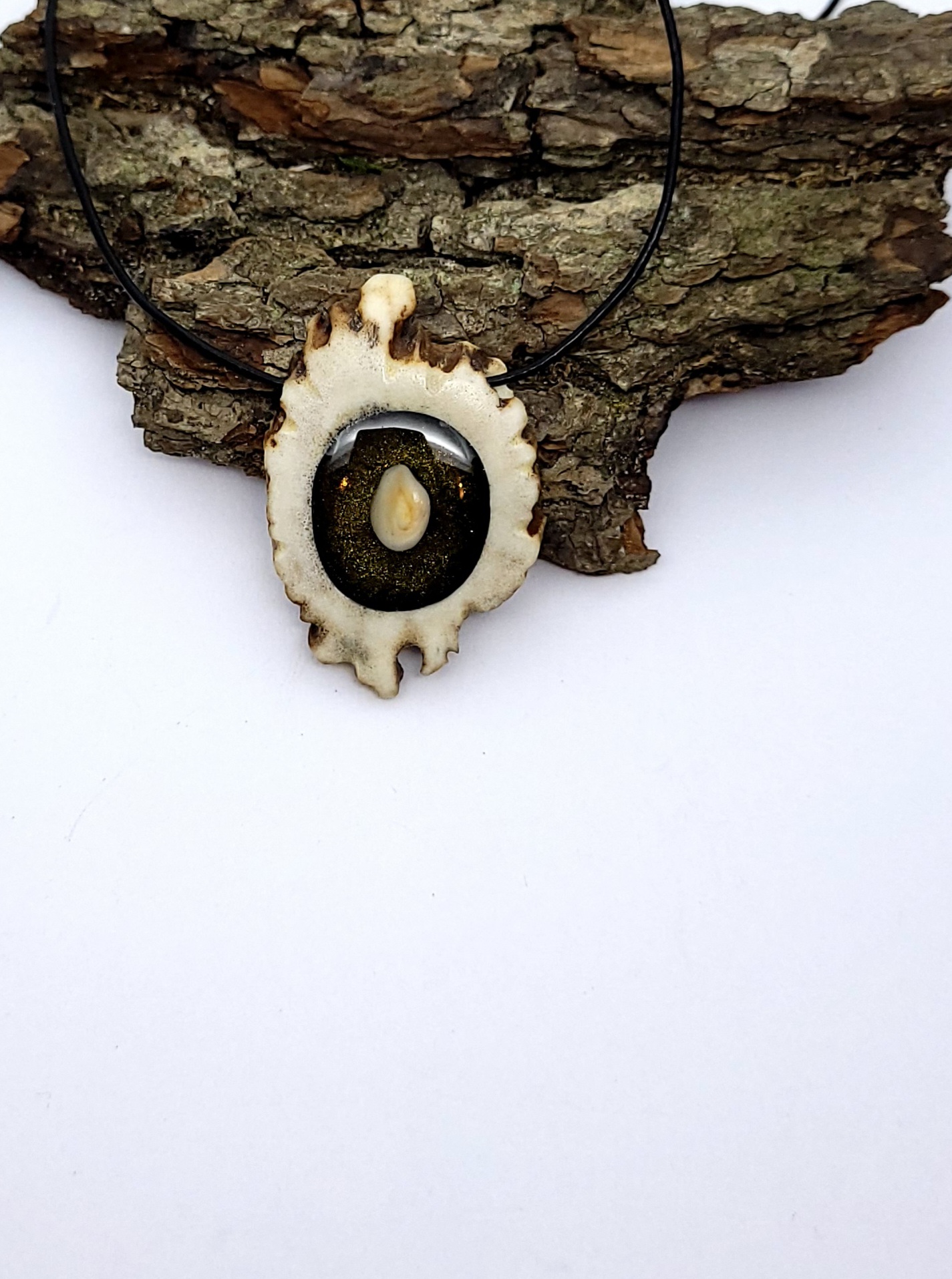 Kaklo papuošalas / Necklace