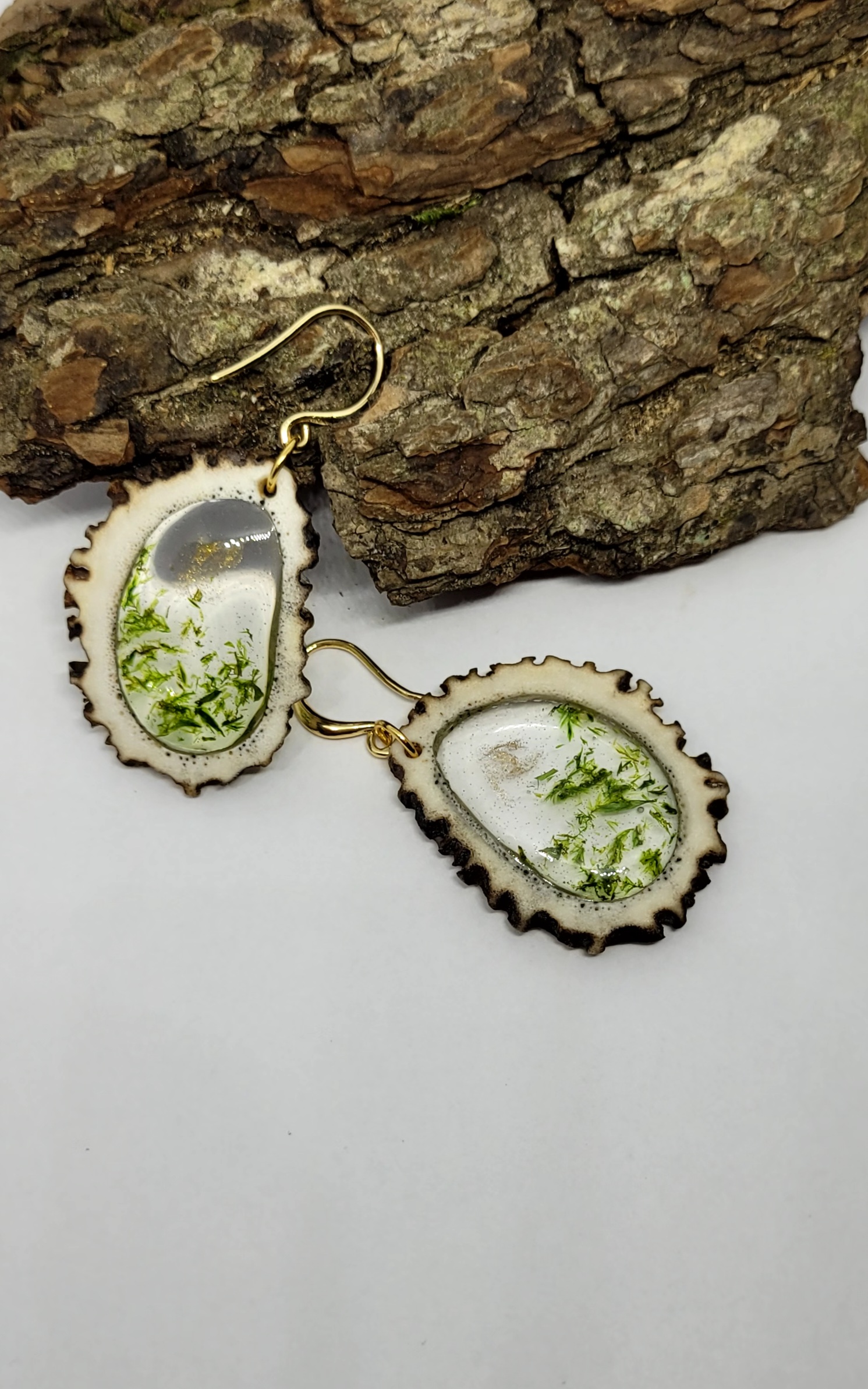 Auskarai iš tauriojo elnio rago / Red deer antler earrings