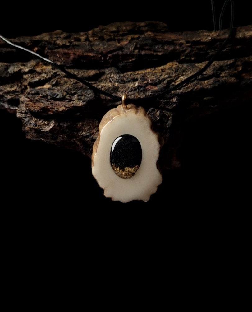Kaklo papuošalas / Necklace