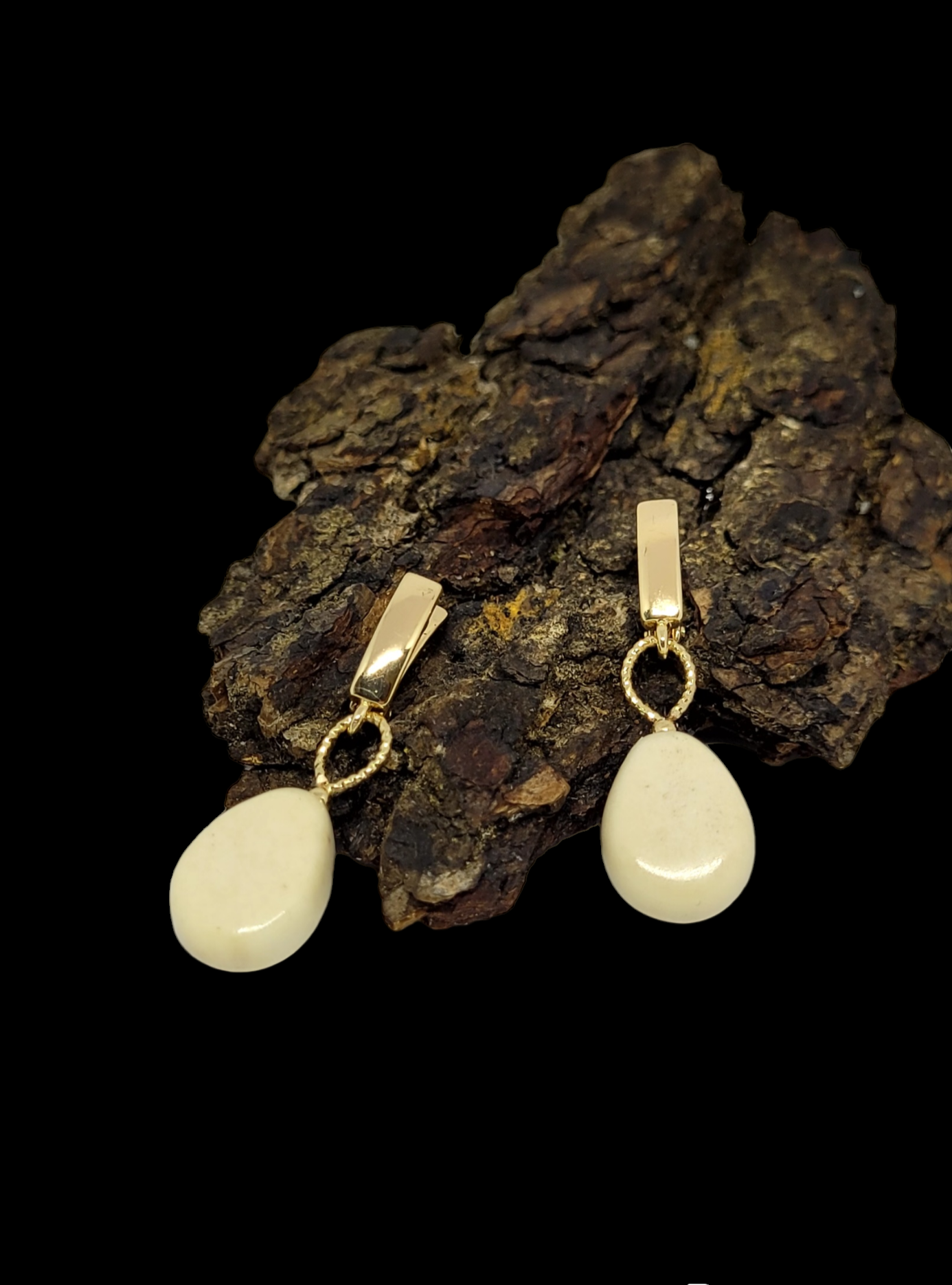 Auskarai iš briedžio rago / Moose antler earrings