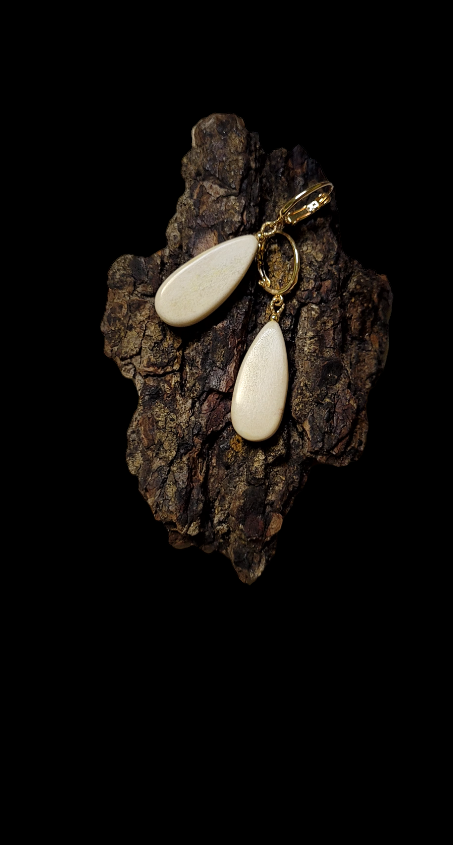 Auskarai iš briedžio rago / Moose antler earrings
