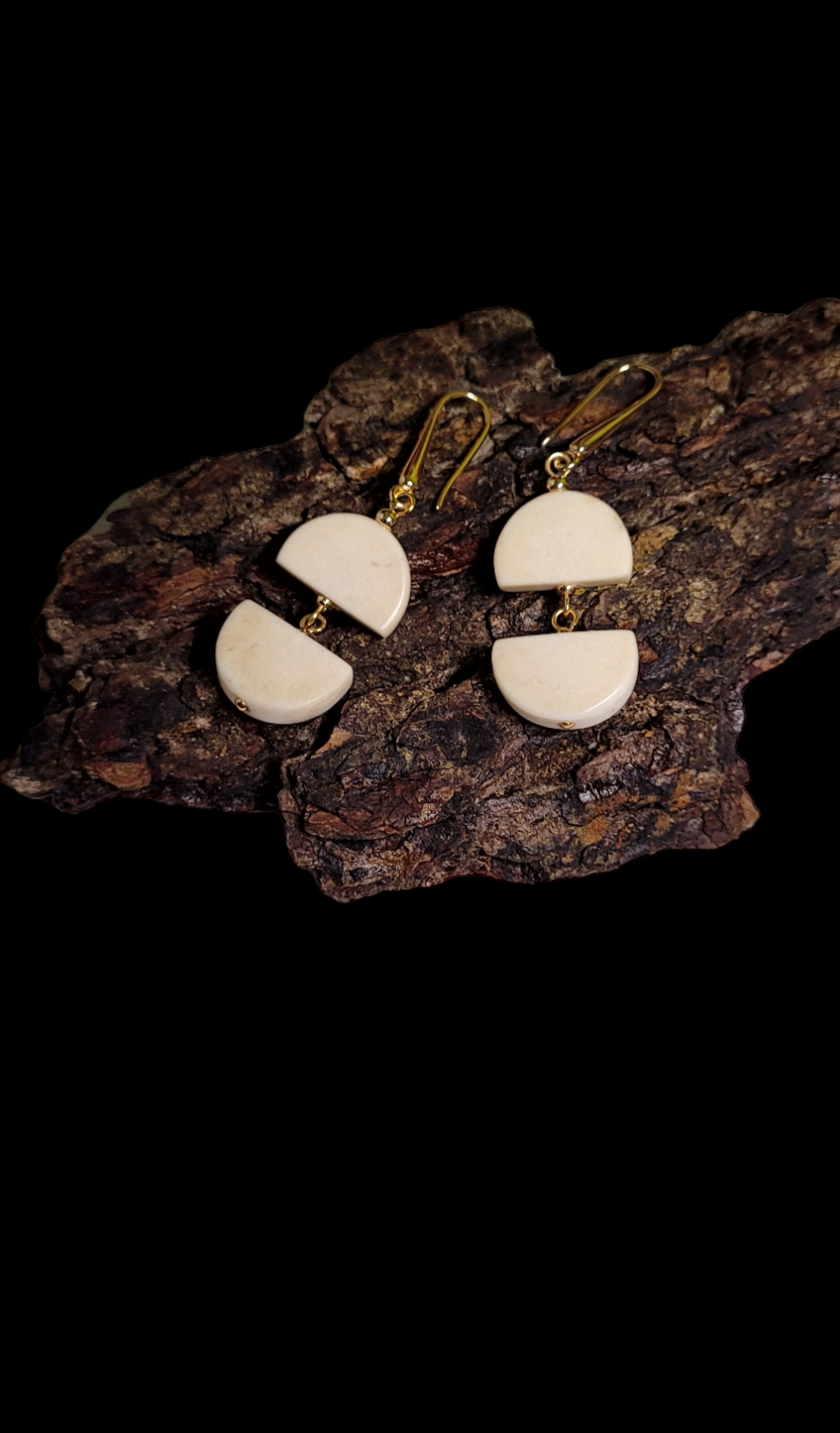 Auskarai iš briedžio rago/ Moose antler earrings