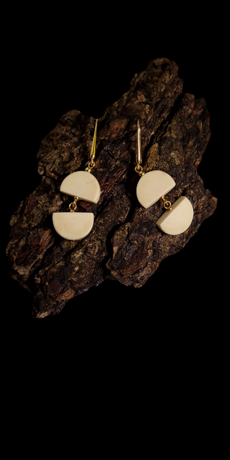 Auskarai iš briedžio rago/ Moose antler earrings