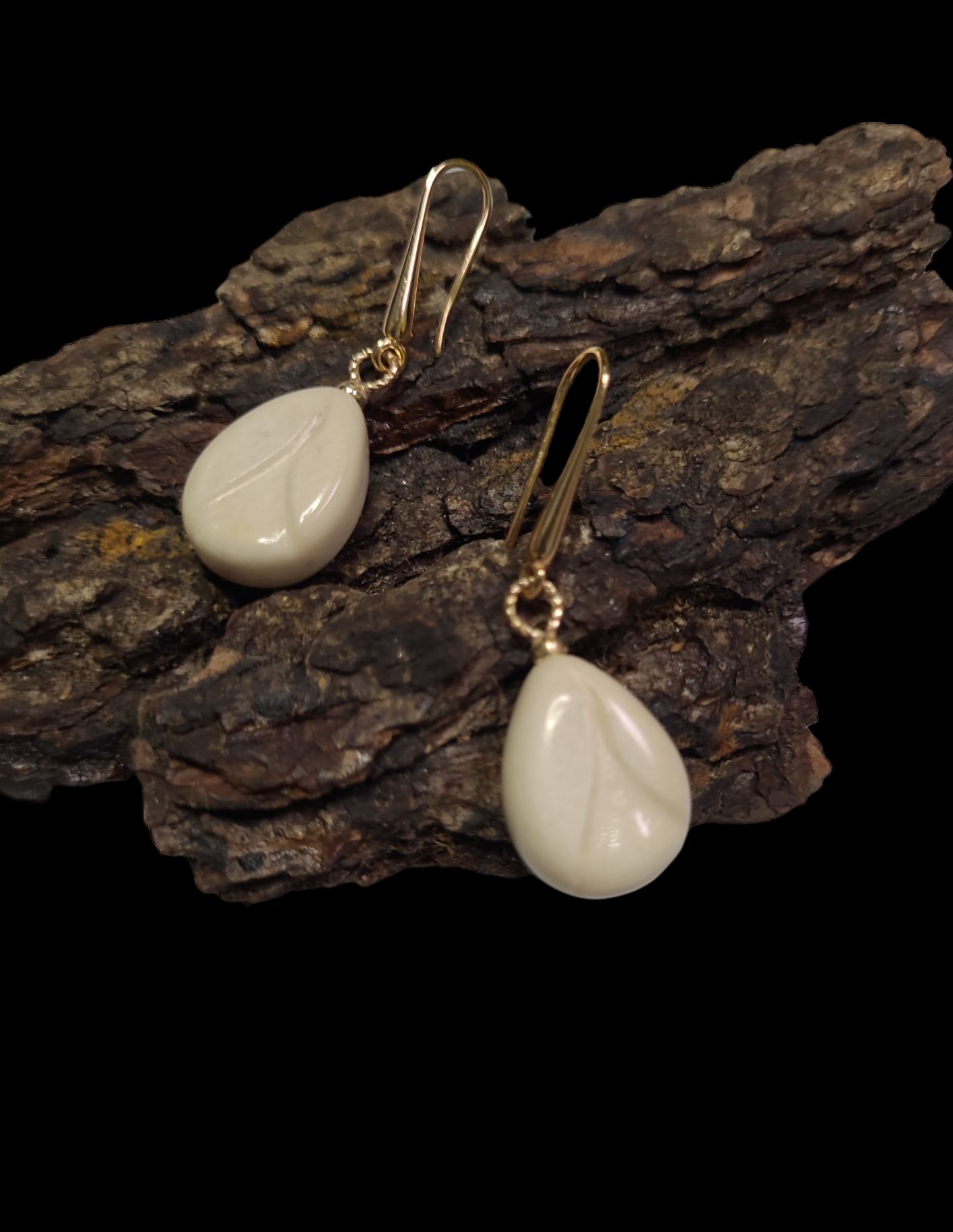 Auskarai iš briedžio rago/ Moose antler earrings