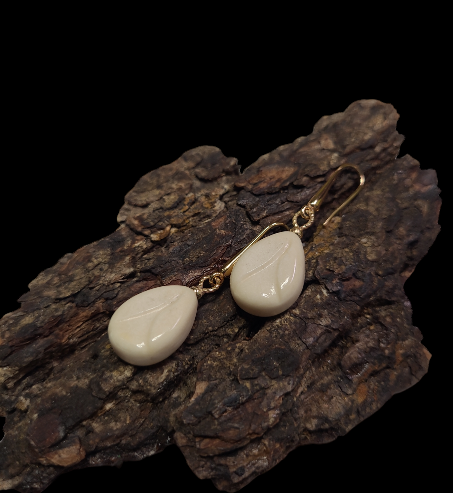 Auskarai iš briedžio rago/ Moose antler earrings