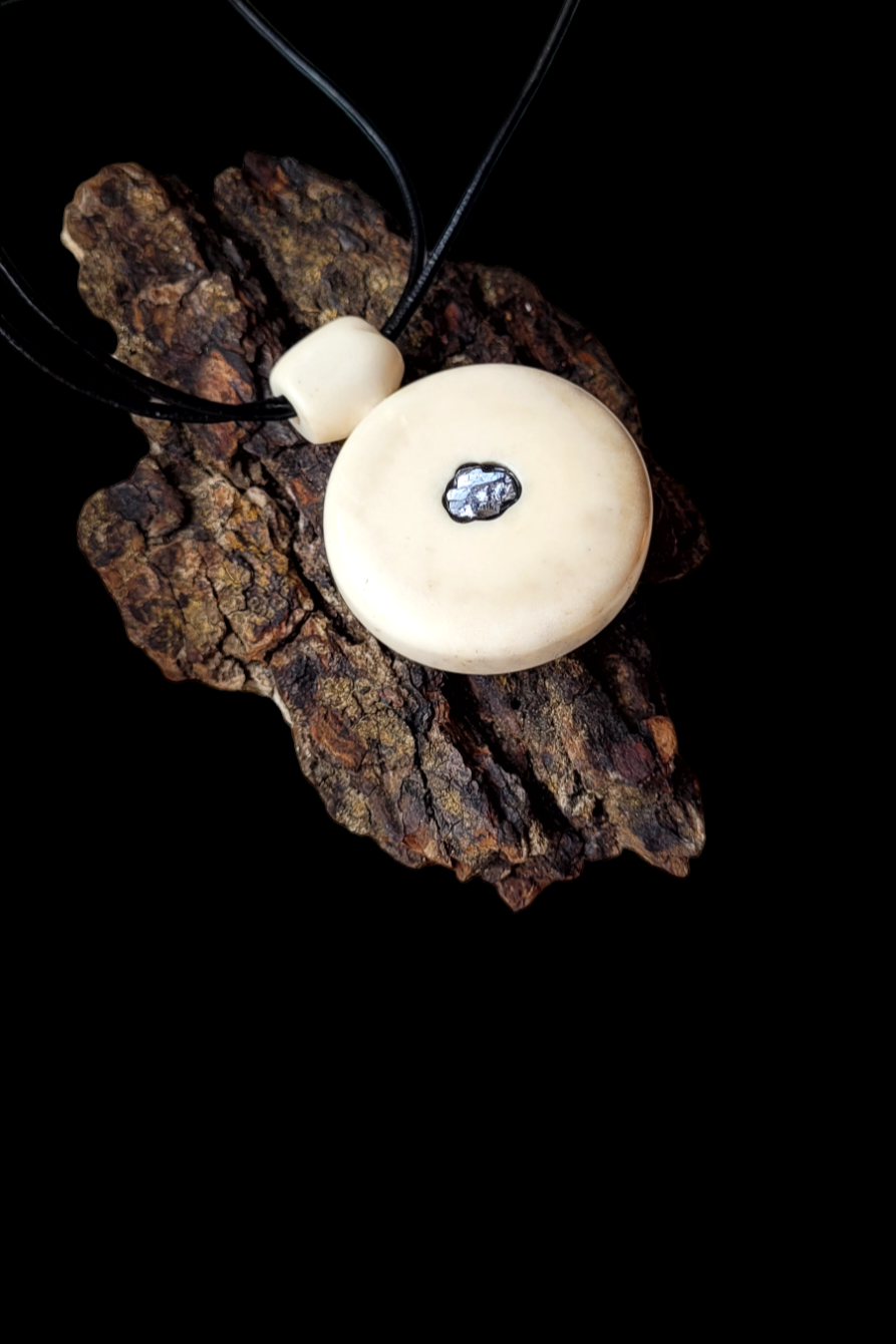 Kaklo papuošalas / Necklace