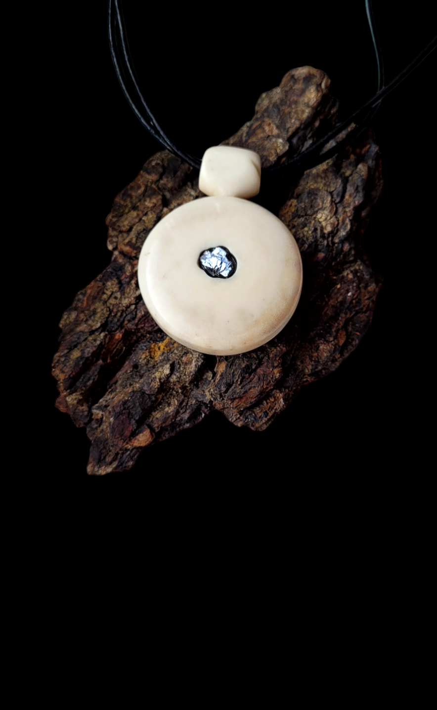 Kaklo papuošalas / Necklace