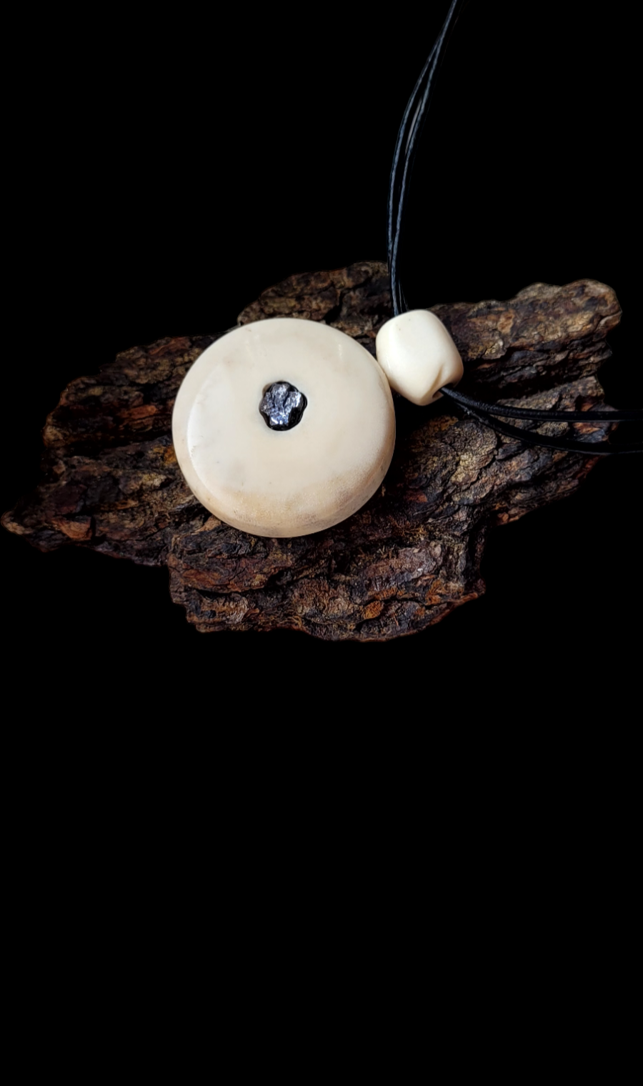 Kaklo papuošalas / Necklace