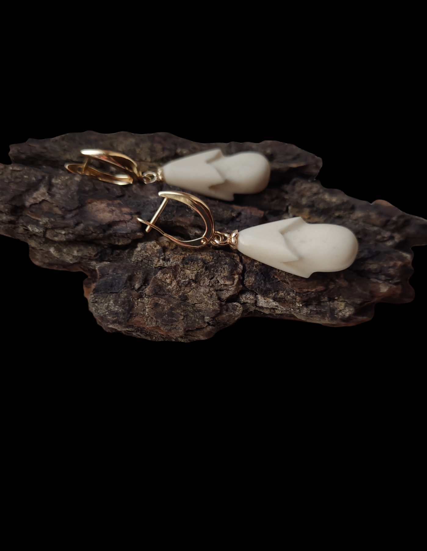 Auskarai iš briedžio rago / Moose antler earrings