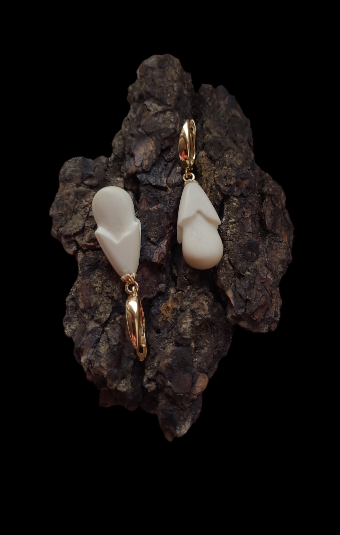 Auskarai iš briedžio rago / Moose antler earrings