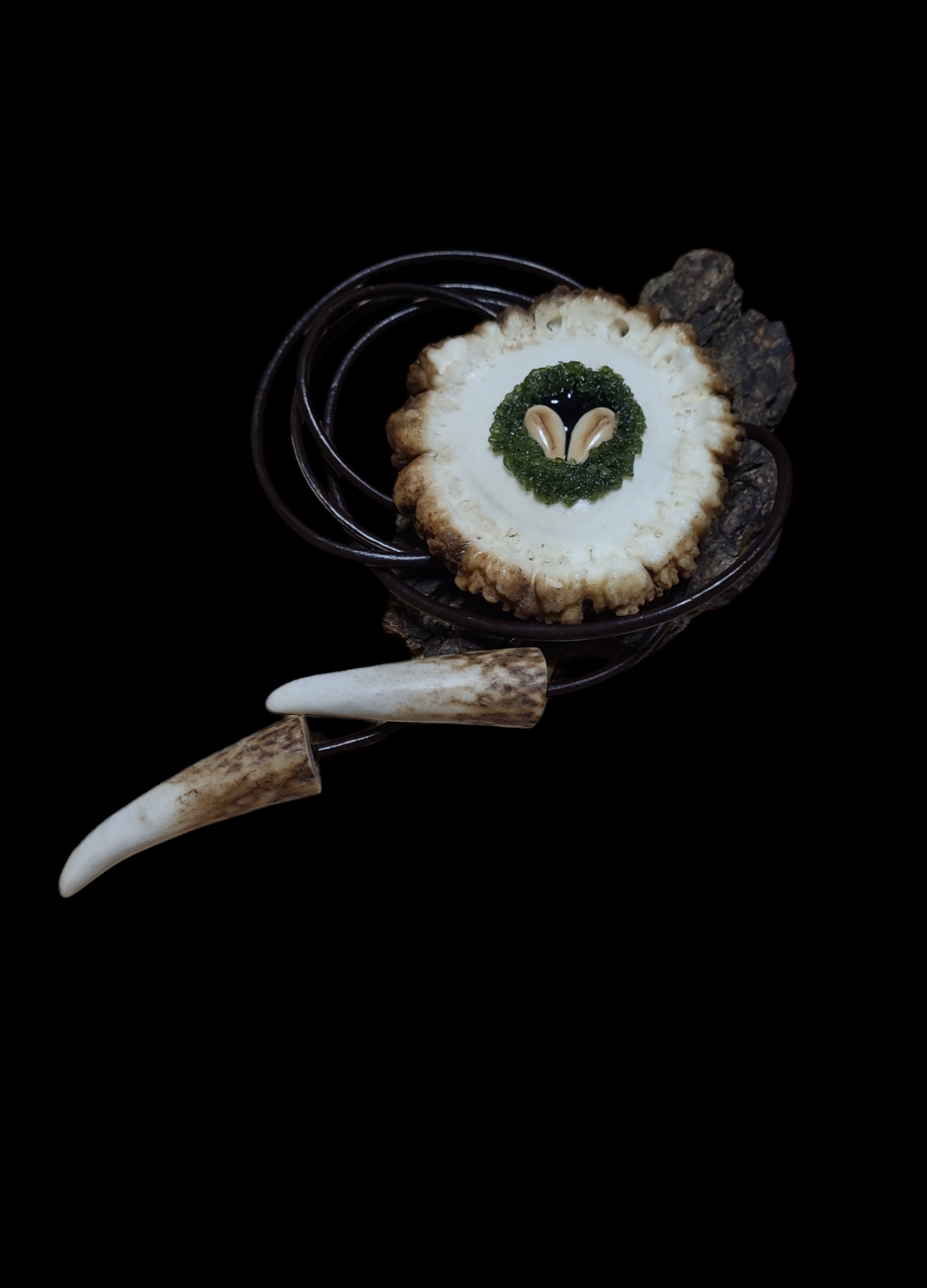 Kaklajuostė iš tauriojo elnio rago / Red deer antler necktie