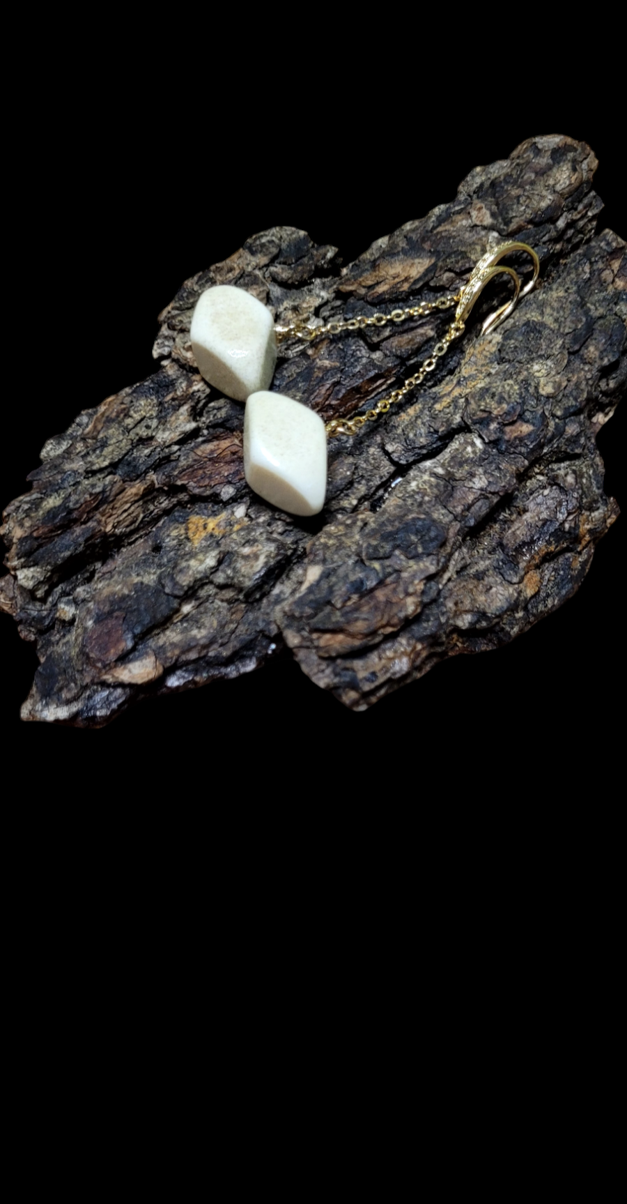 Auskarai iš briedžio rago / Moose antler earrings