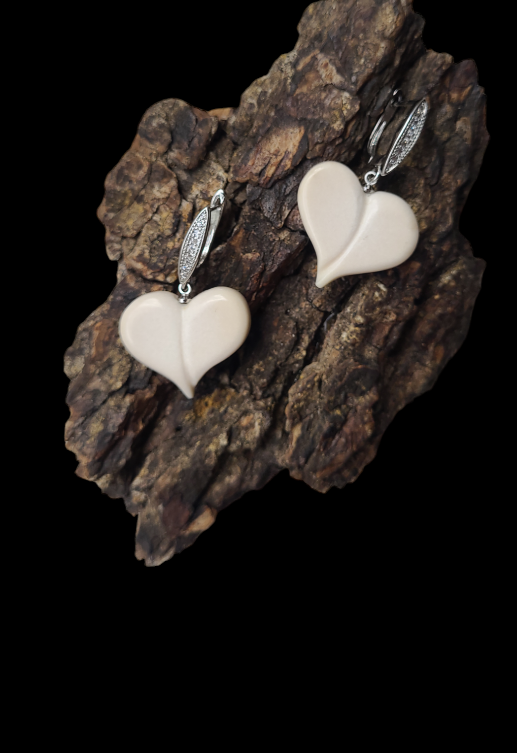 Auskarai iš briedžio rago / Moose antler earrings