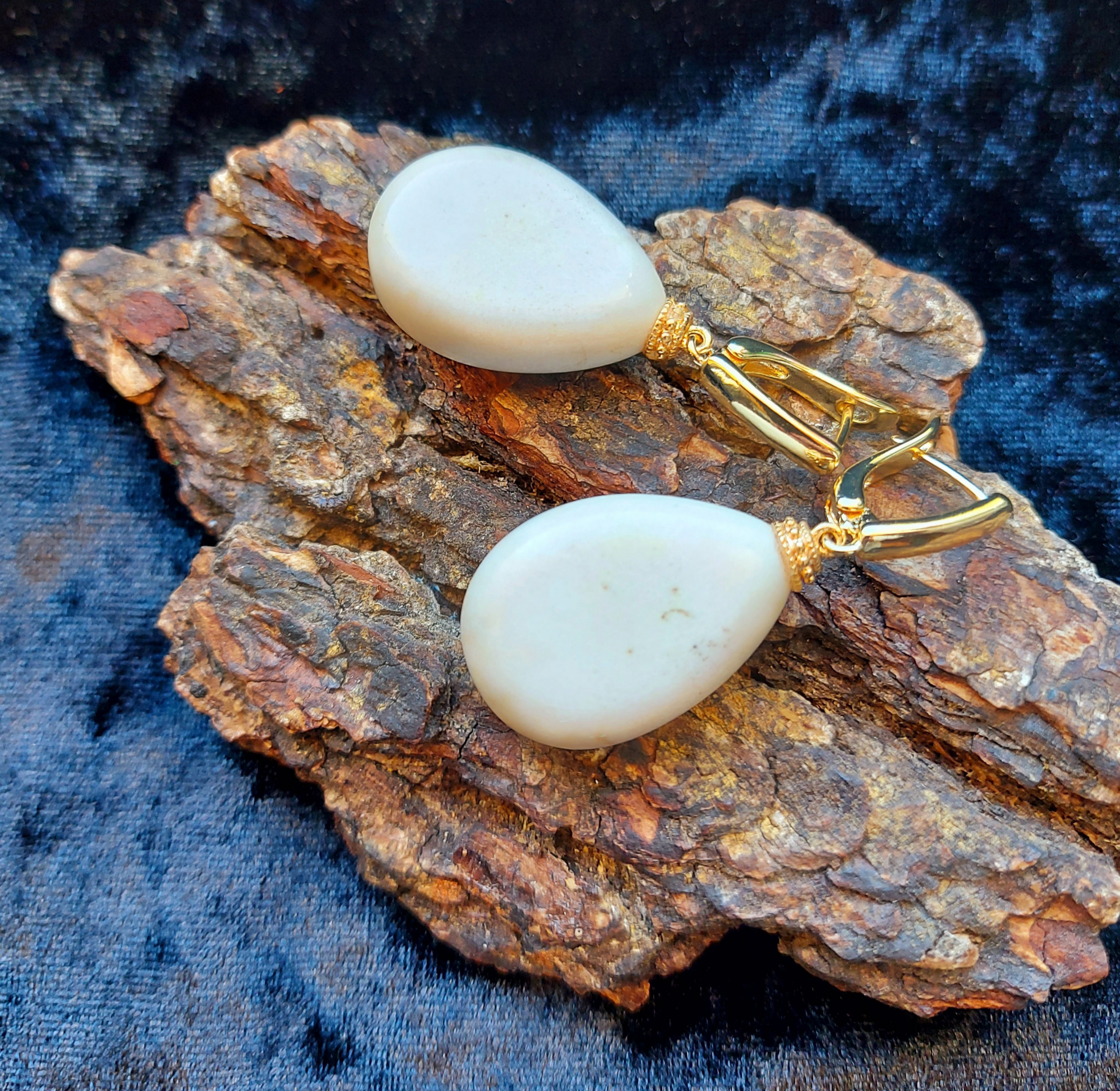 Auskarai iš briedžio rago / Moose antler earrings