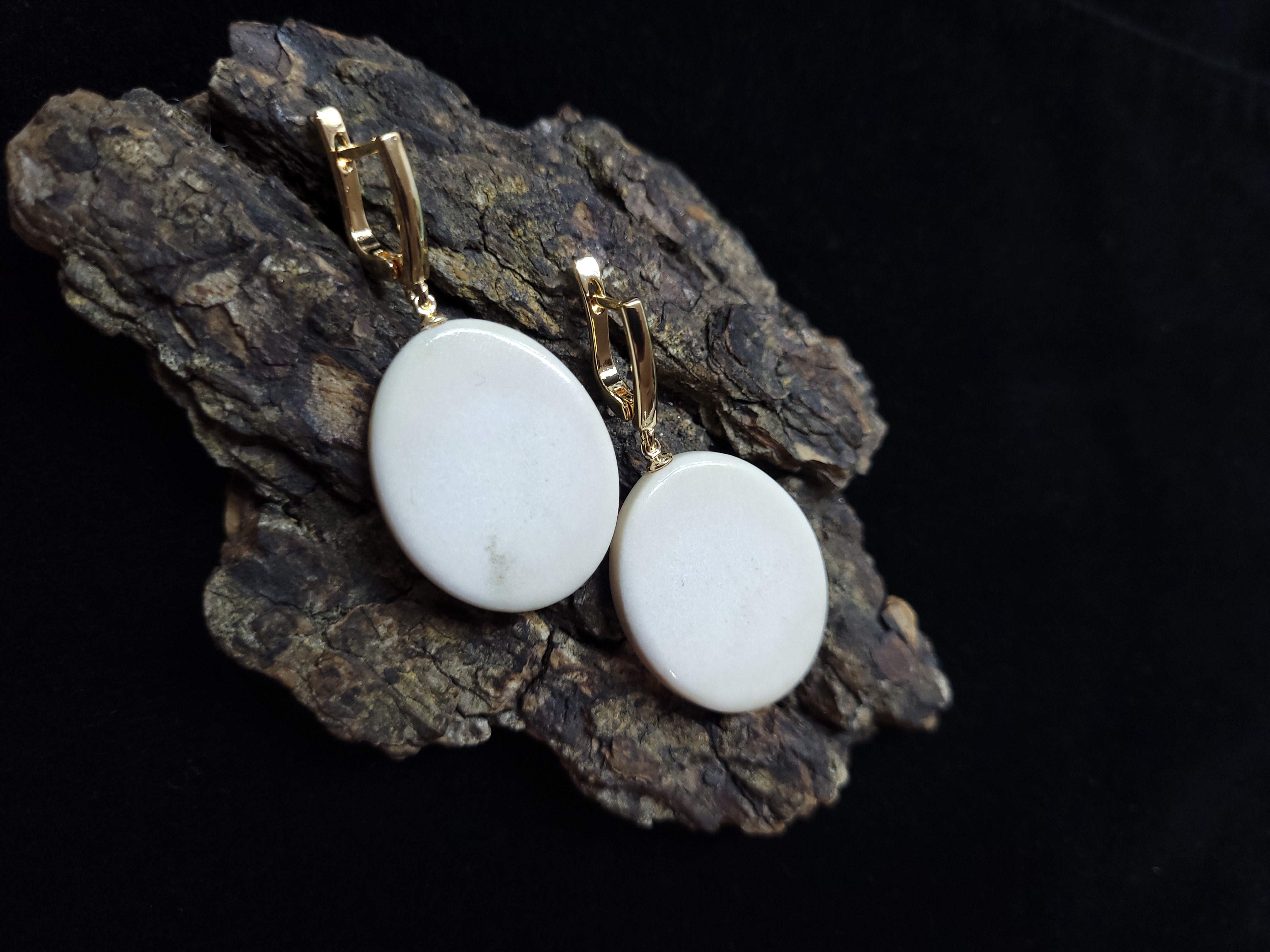 Auskarai iš briedžio rago / Moose antler jewelry