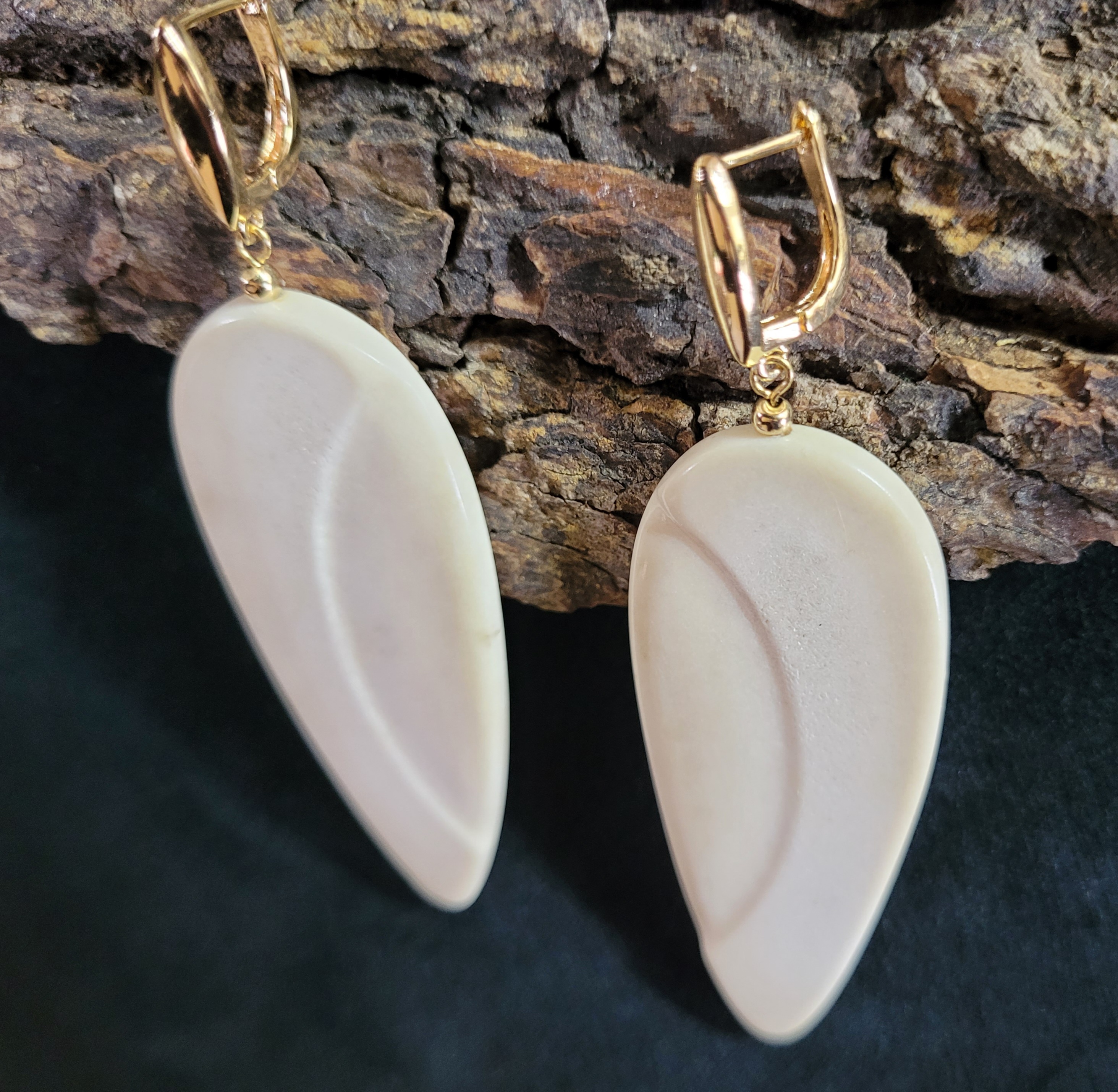 Auskarai iš briedžio rago / Moose antler earrings