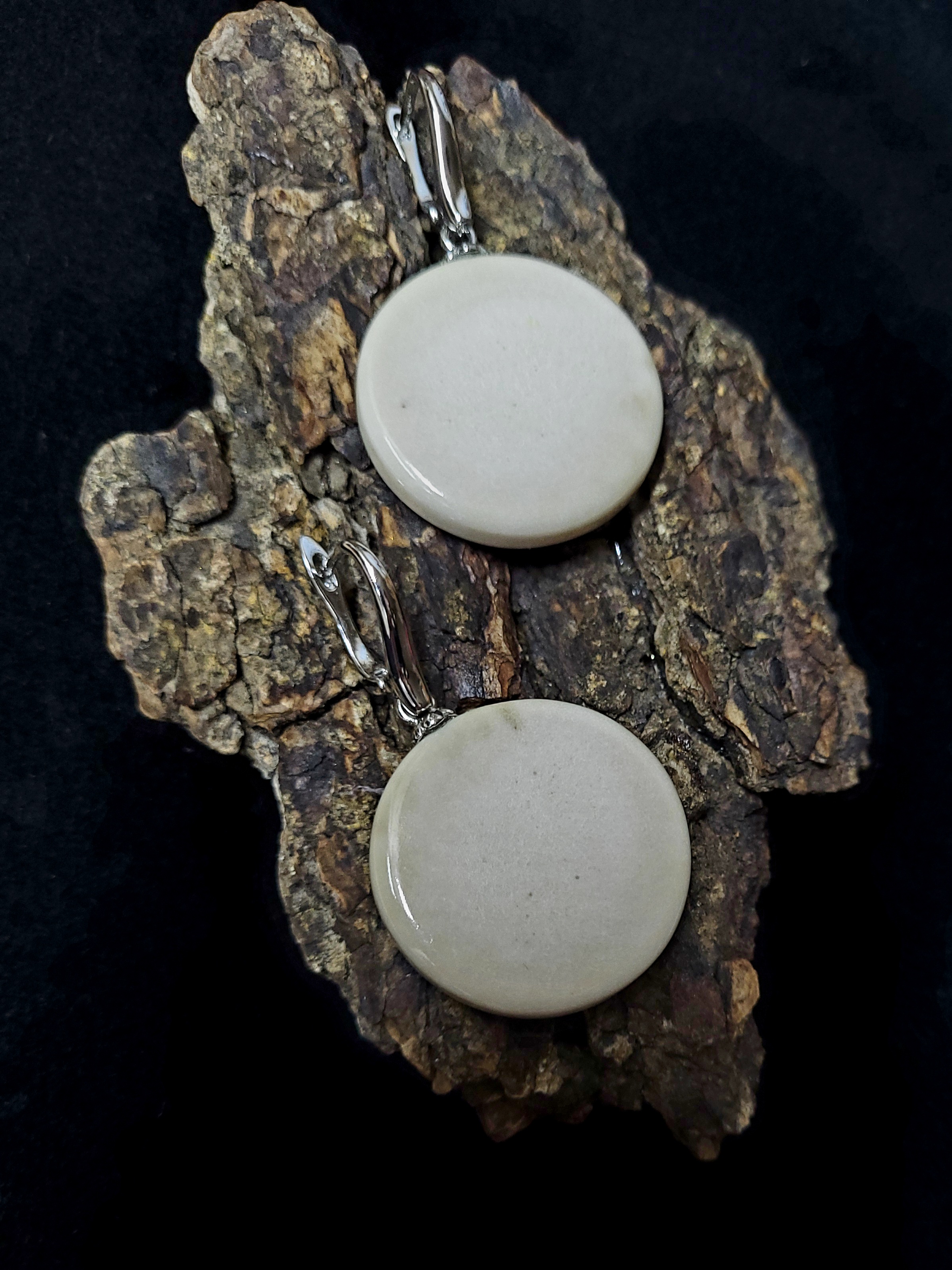 Auskarai iš briedžio rago / Moose antler earrings