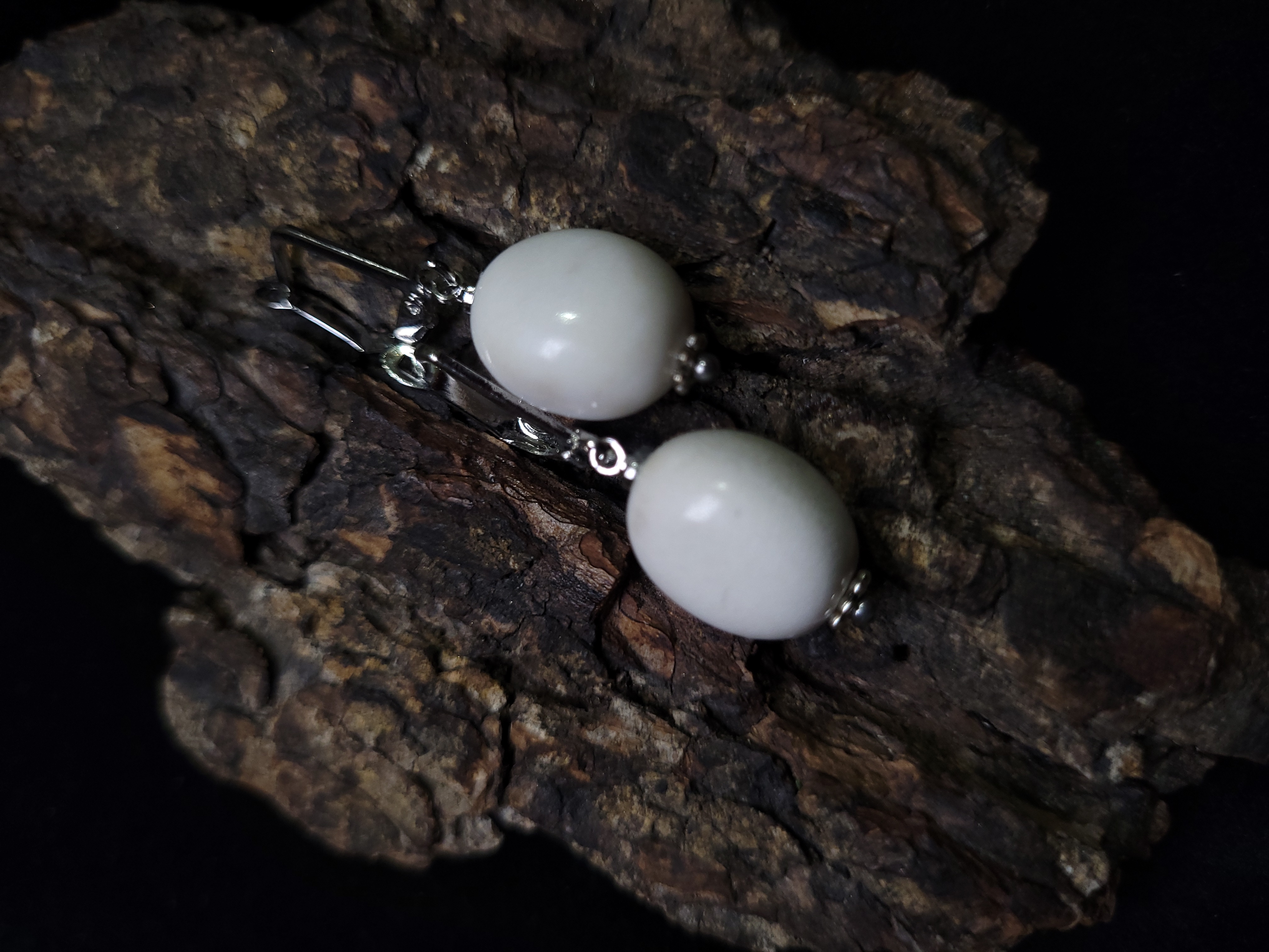 Auskarai iš briedžio rago / Moose antler earrings