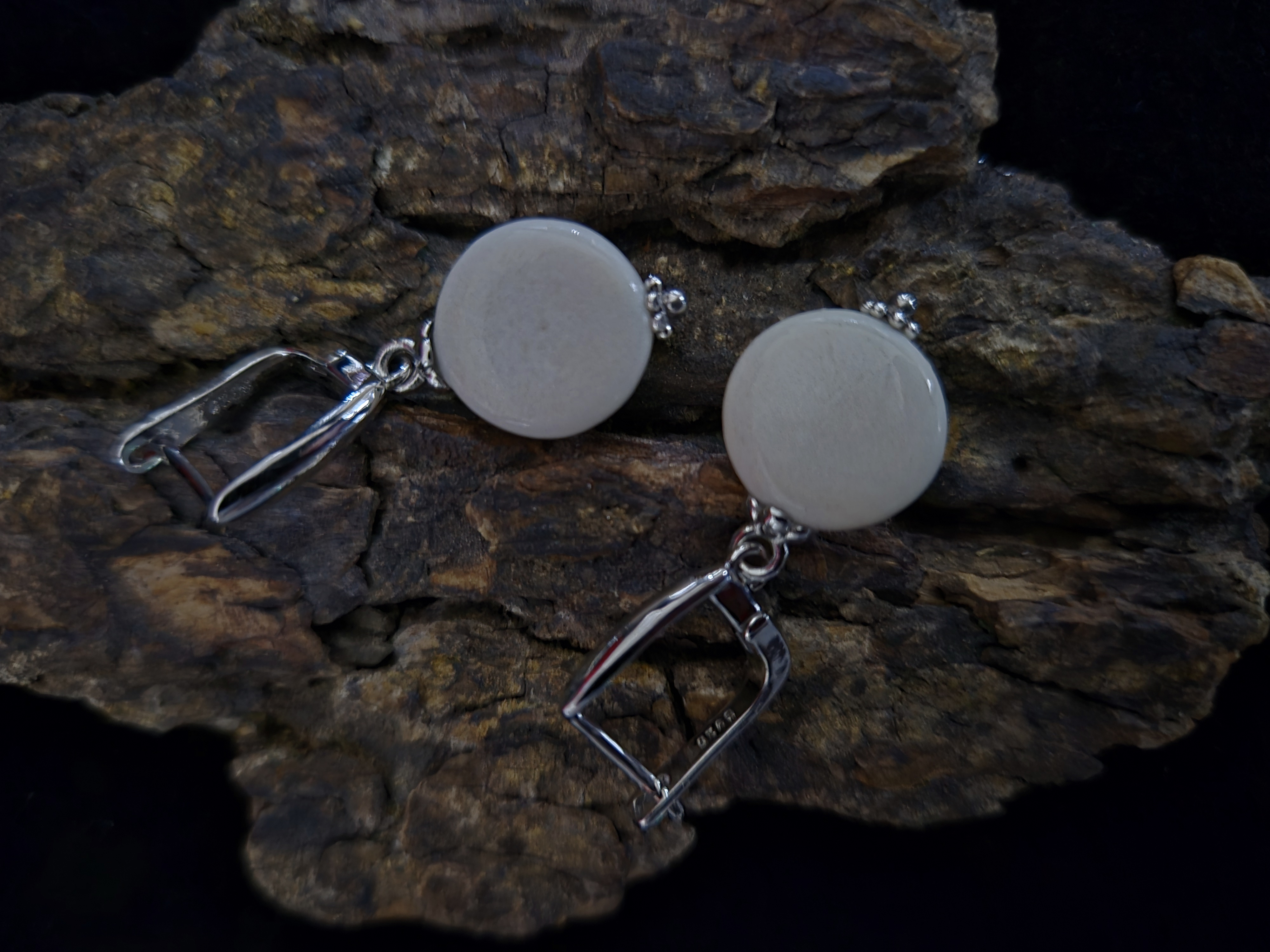 Auskarai iš briedžio rago / Moose antler earrings