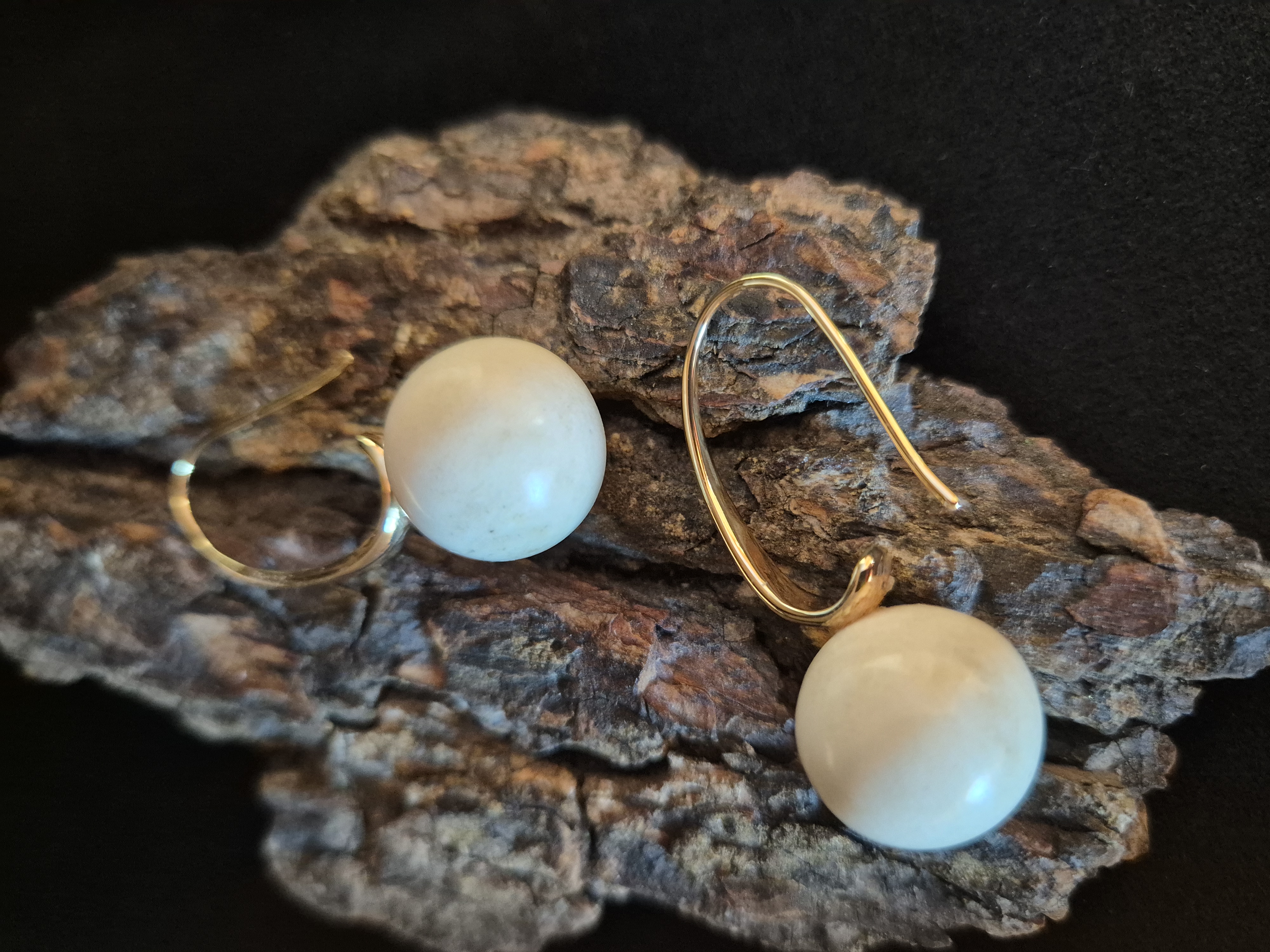 Auskarai iš briedžio rago /Moose antler earrings