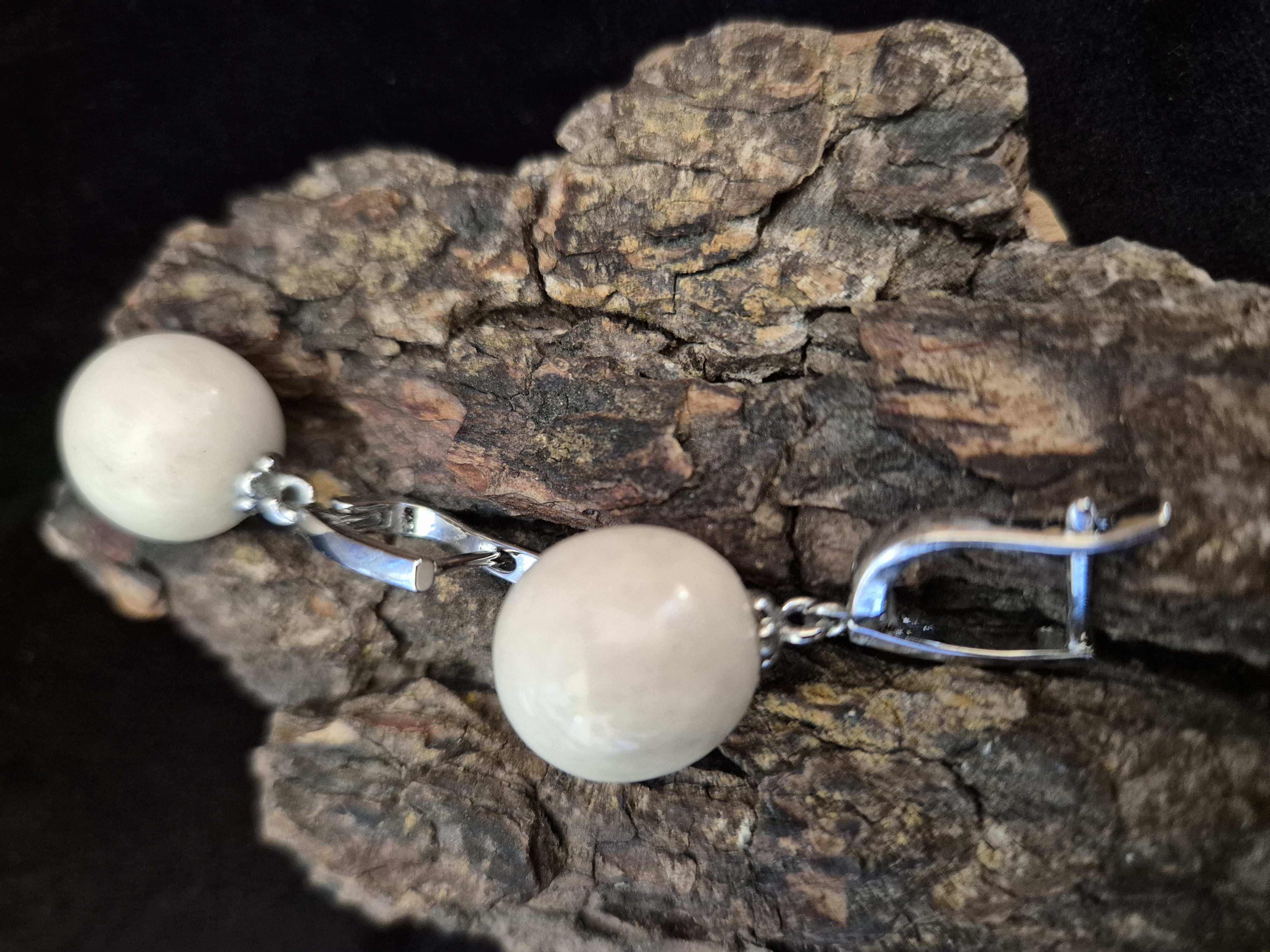 Auskarai iš briedžio rago / Moose antler earrings