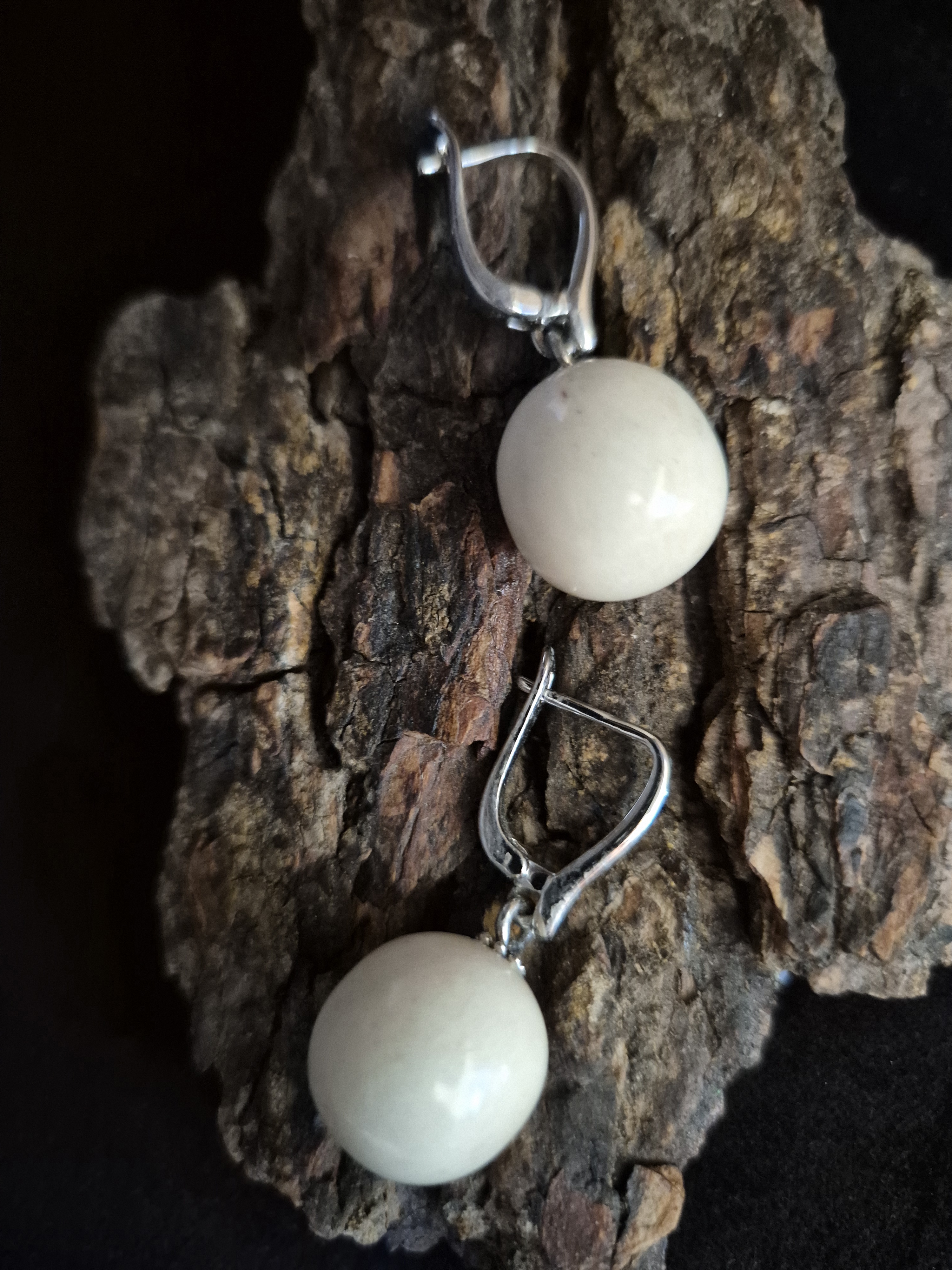 Auskarai iš briedžio rago / Moose antler earrings