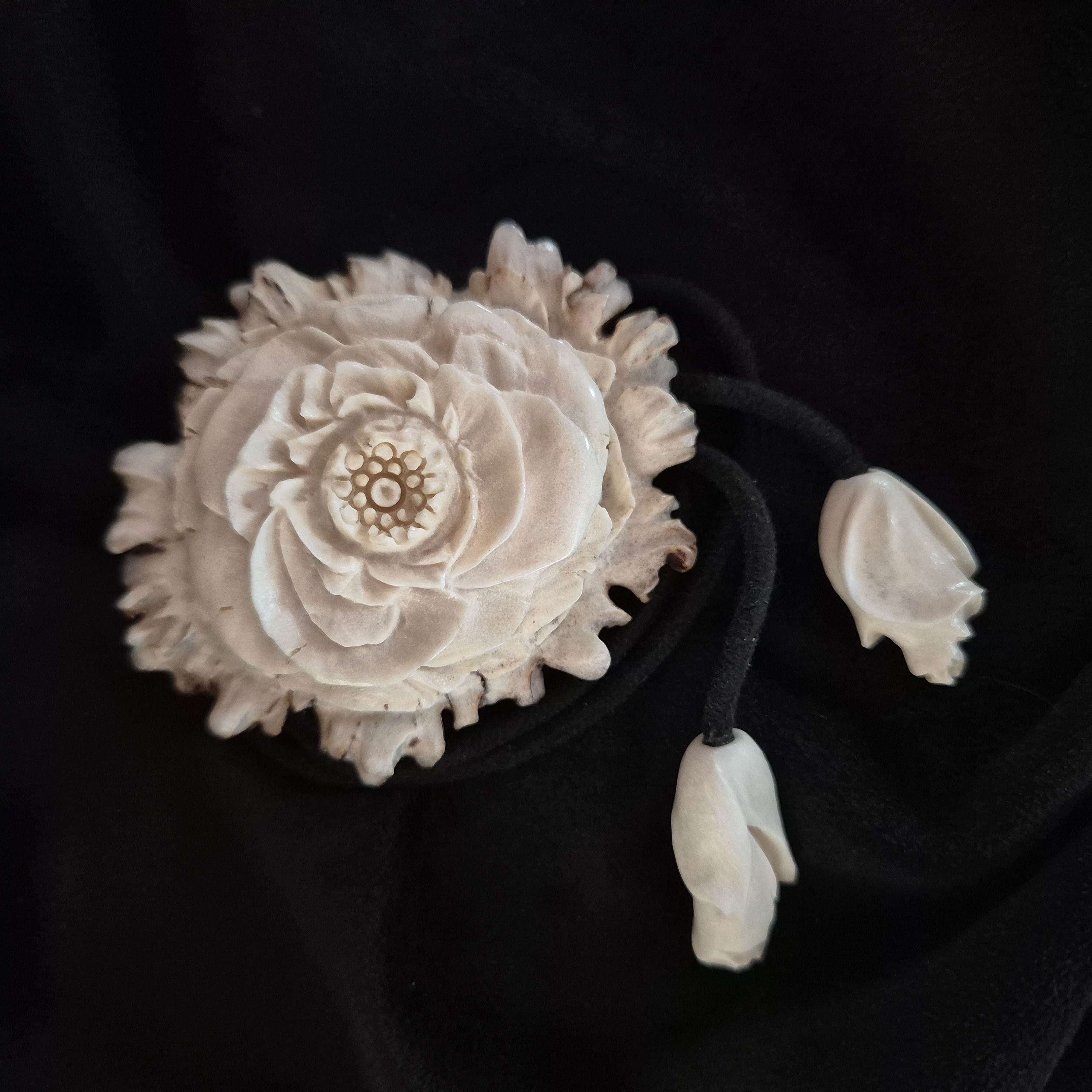 Kaklajuostė medžiotojui / Necklace for a hunter