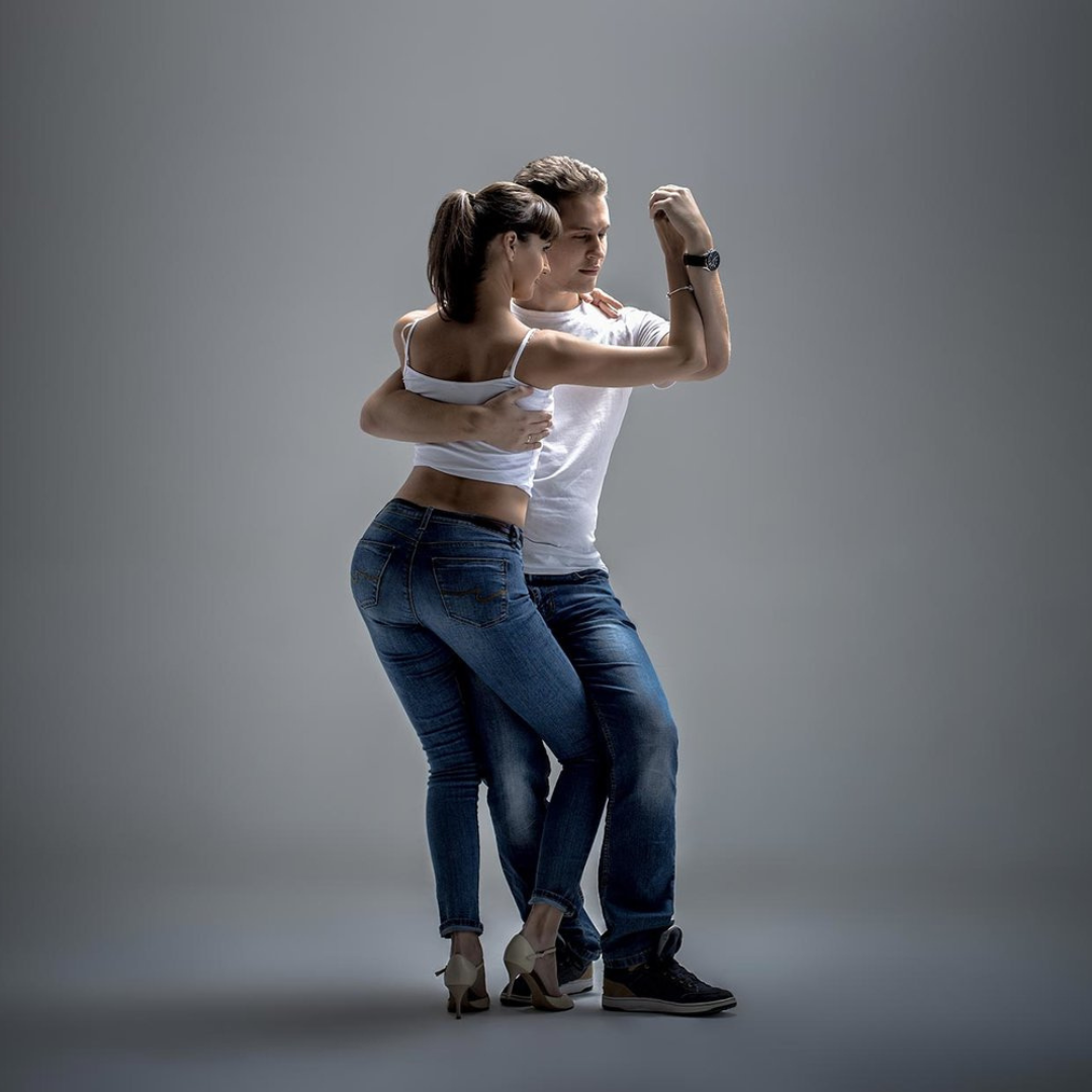 Bachata Open Level