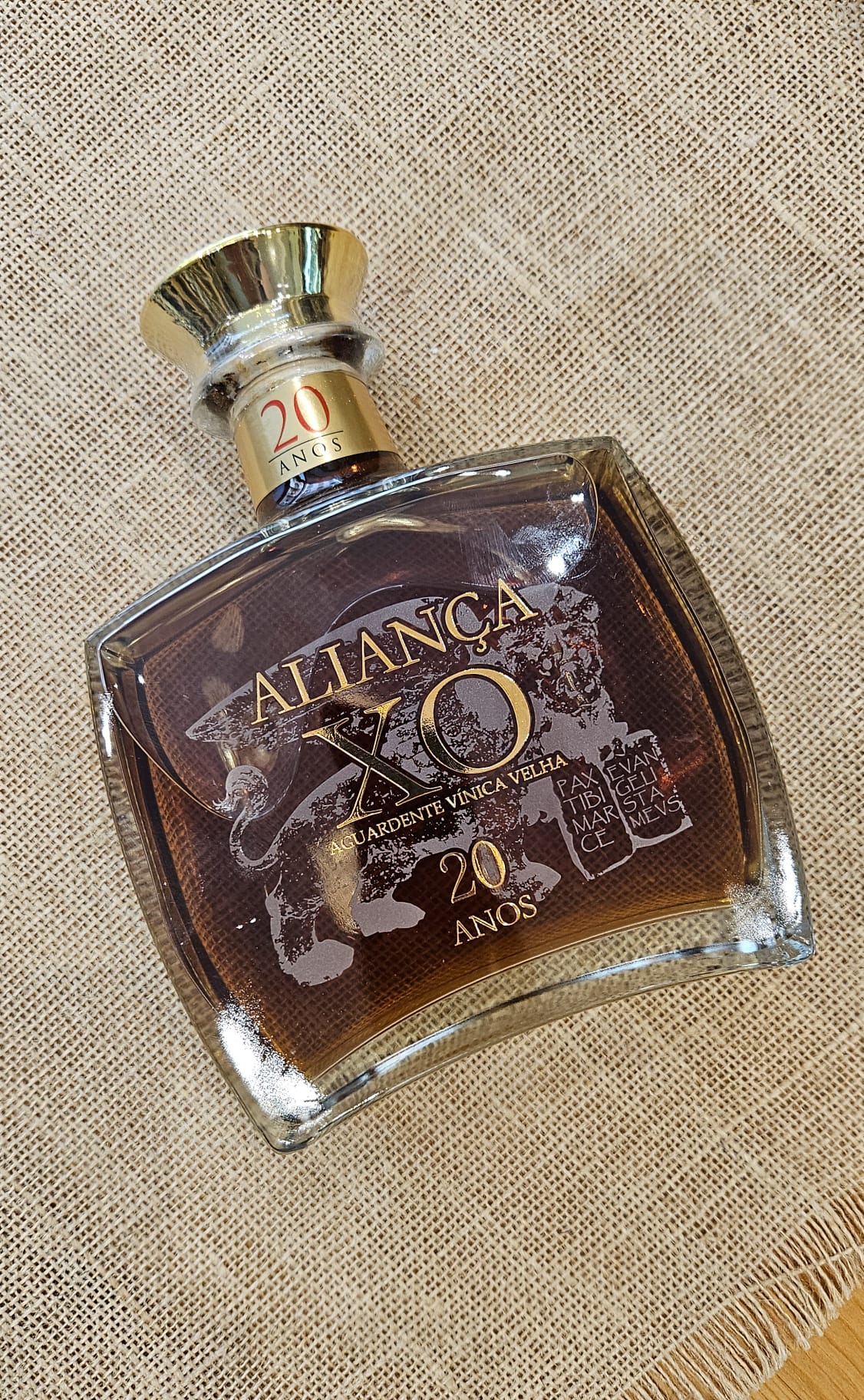 Aguardente Vínica Velha Aliança XO 20 anos